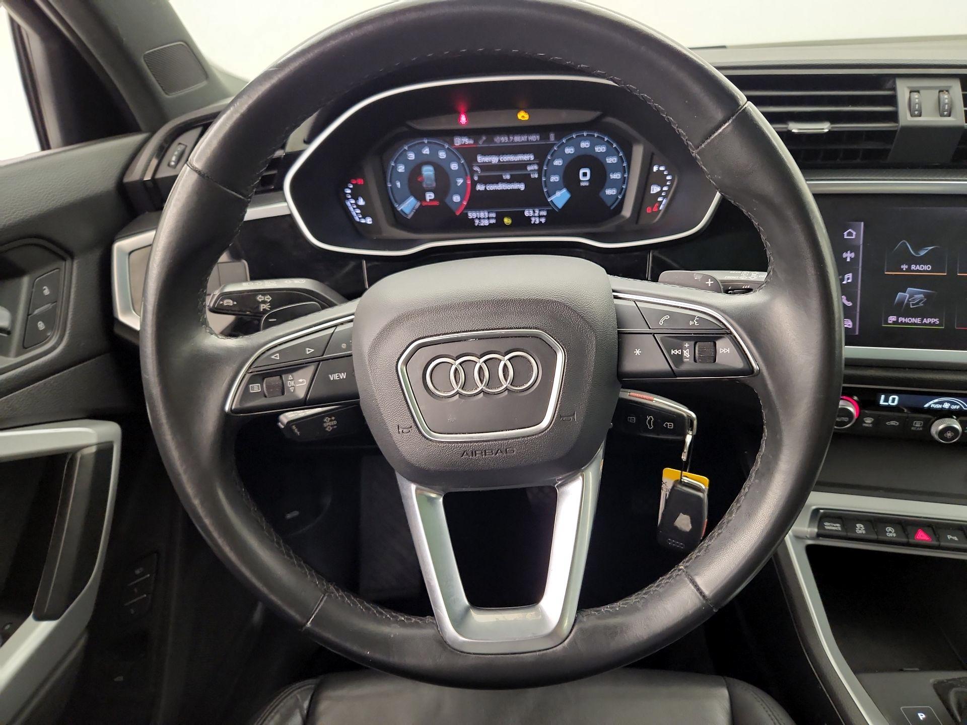 Thumbnail: 2022 Audi Q3 - 10