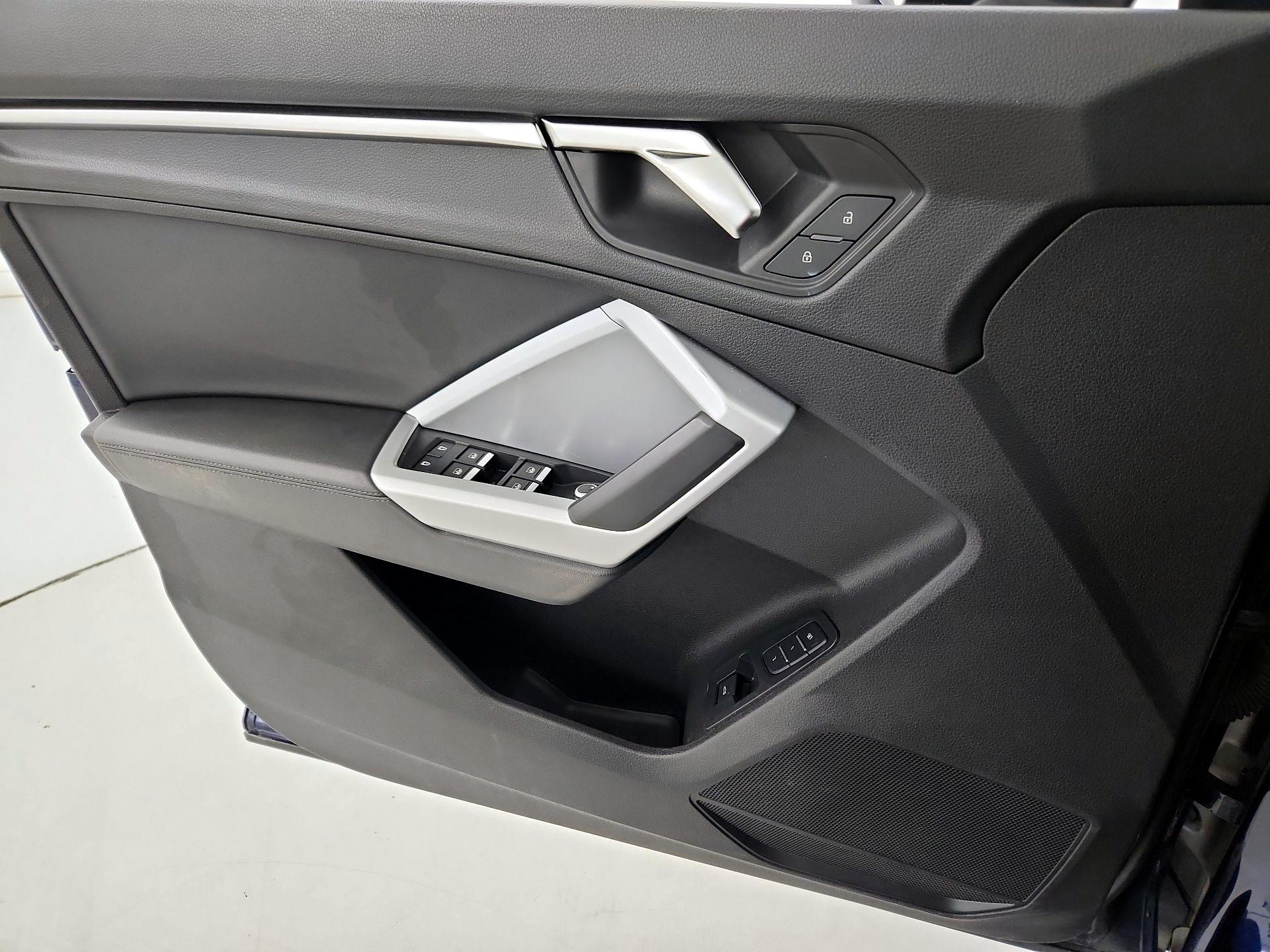 Thumbnail: 2022 Audi Q3 - 12