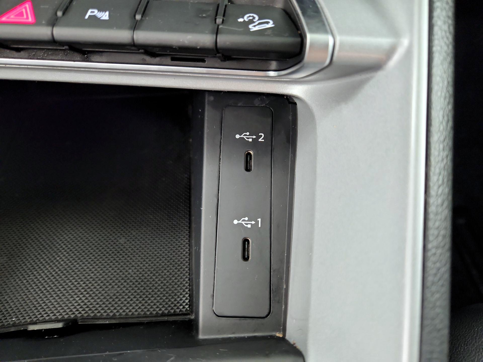 Thumbnail: 2022 Audi Q3 - 18