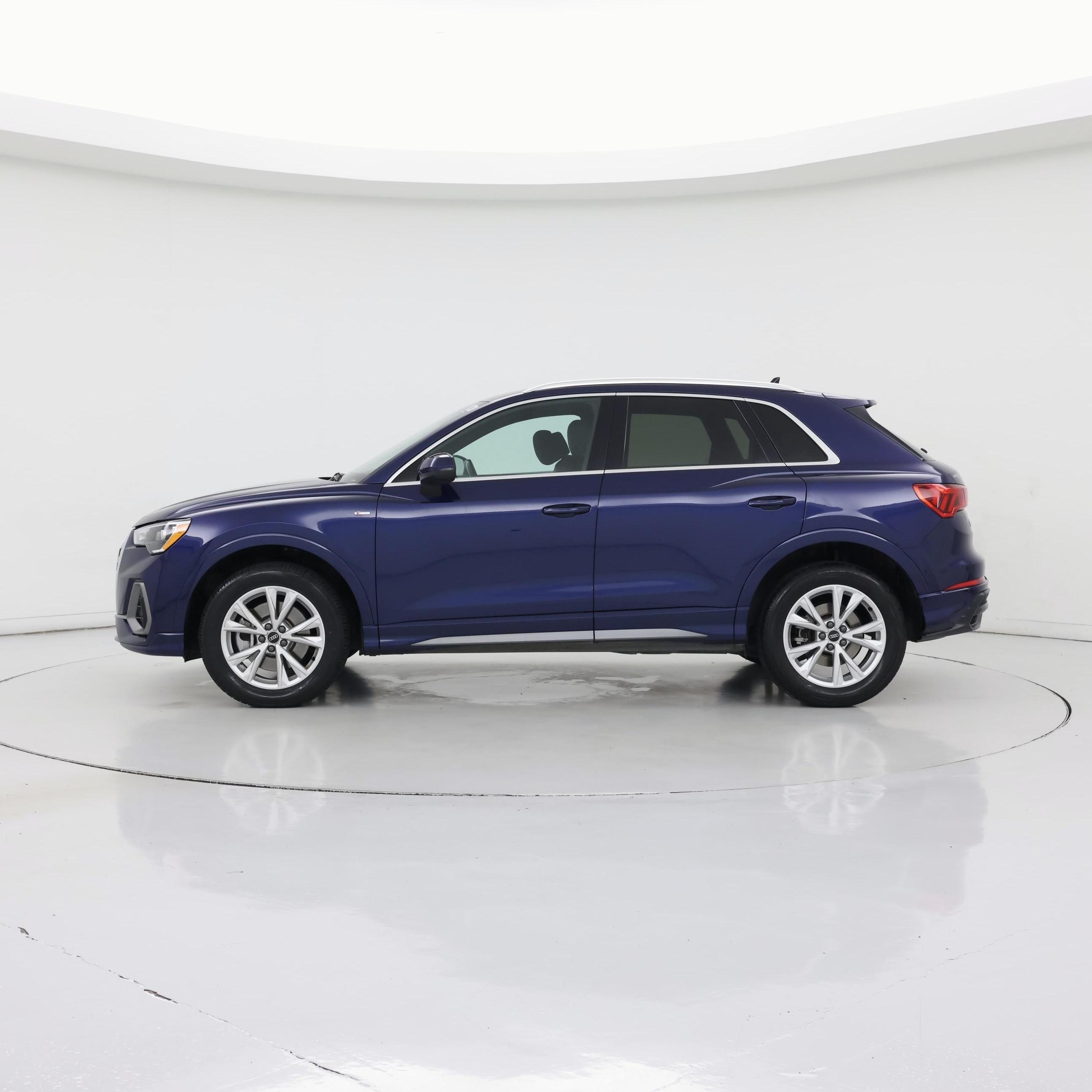 Thumbnail: 2022 Audi Q3 - 3