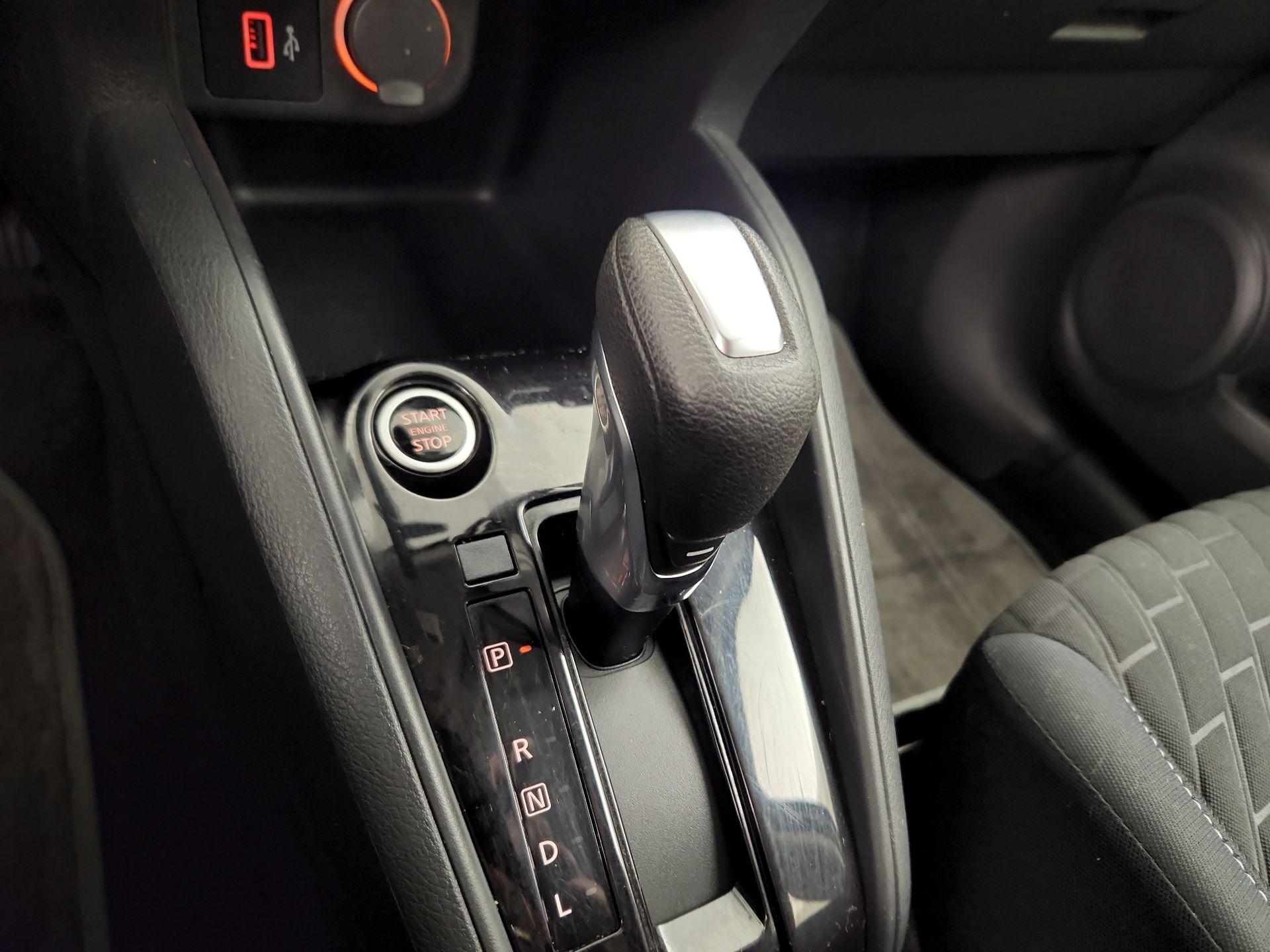 Thumbnail: 2022 Nissan Kicks - 17