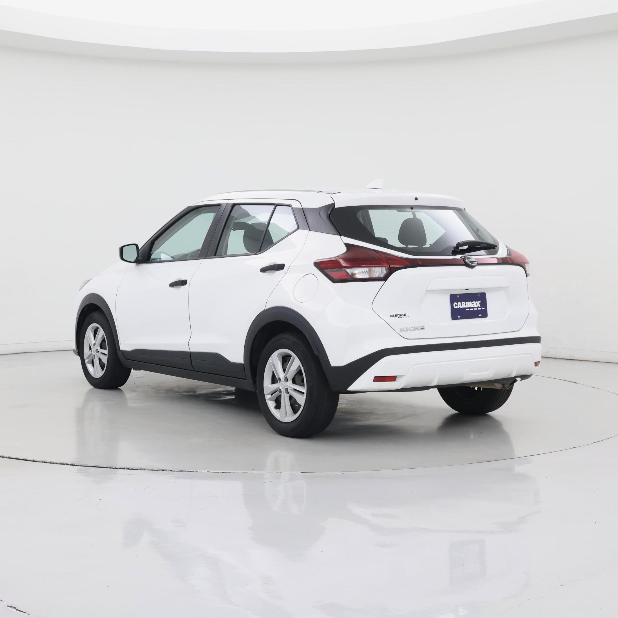 Thumbnail: 2022 Nissan Kicks - 2