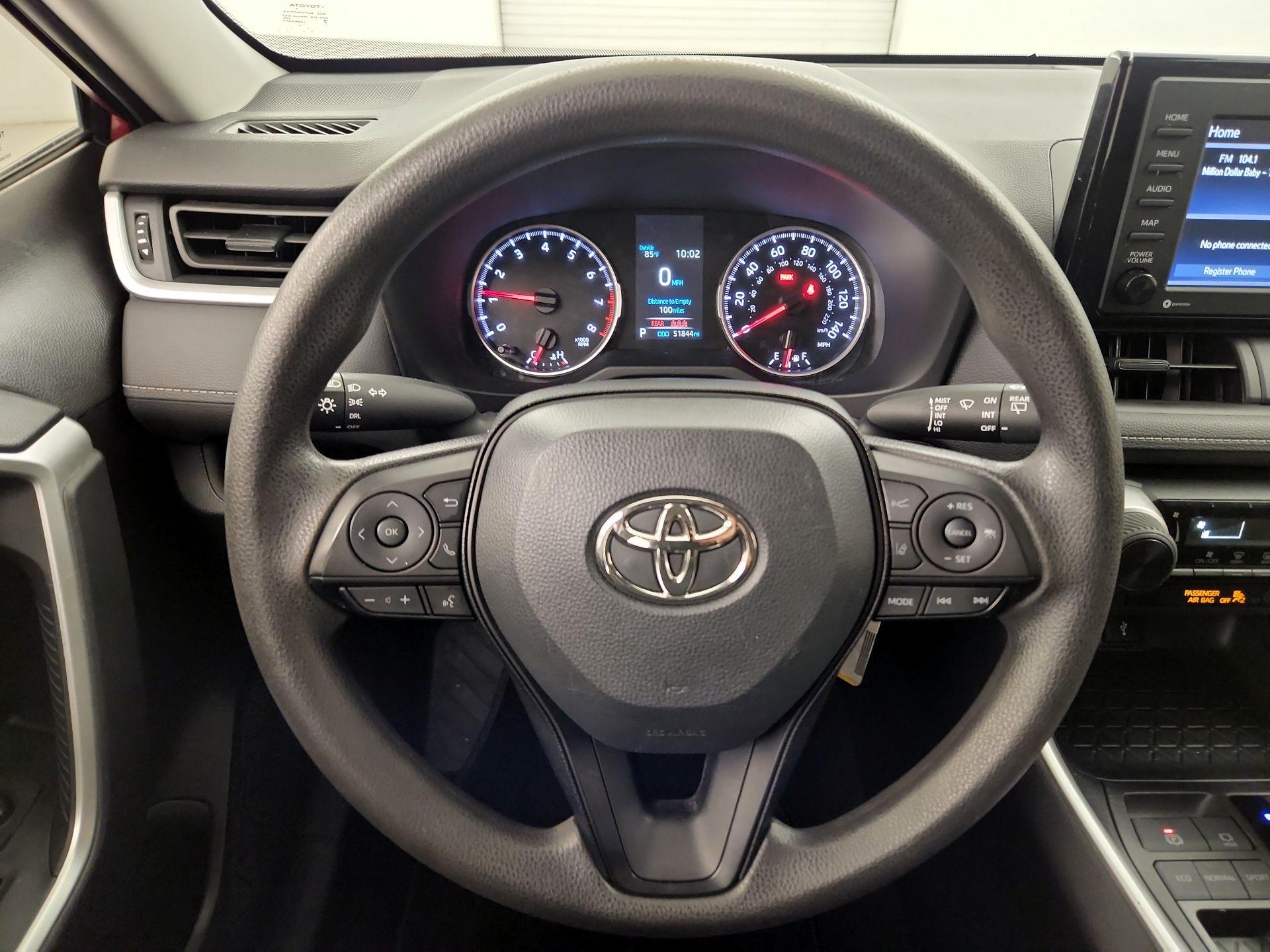 Thumbnail: 2022 Toyota RAV4 - 10