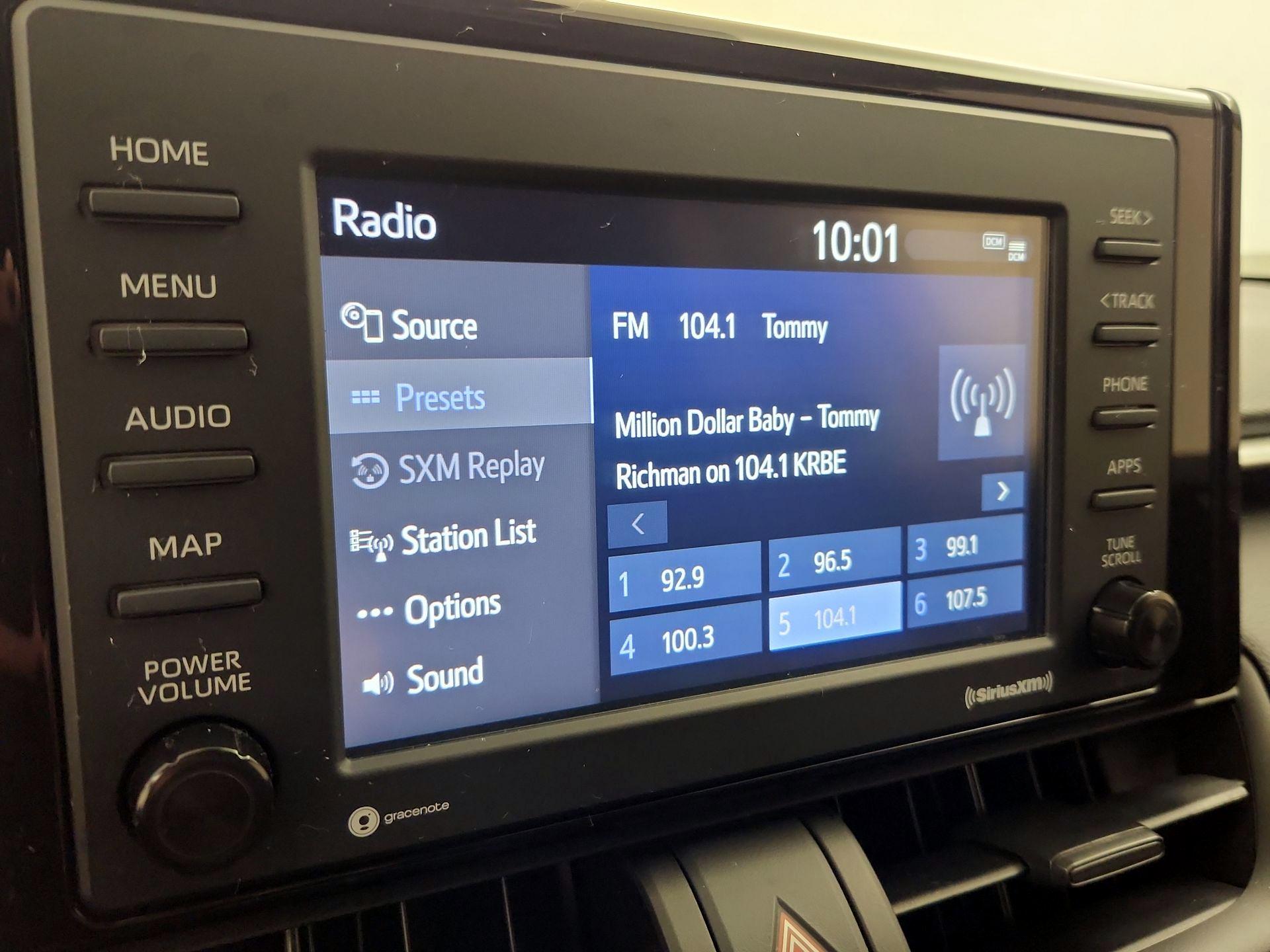 Thumbnail: 2022 Toyota RAV4 - 15