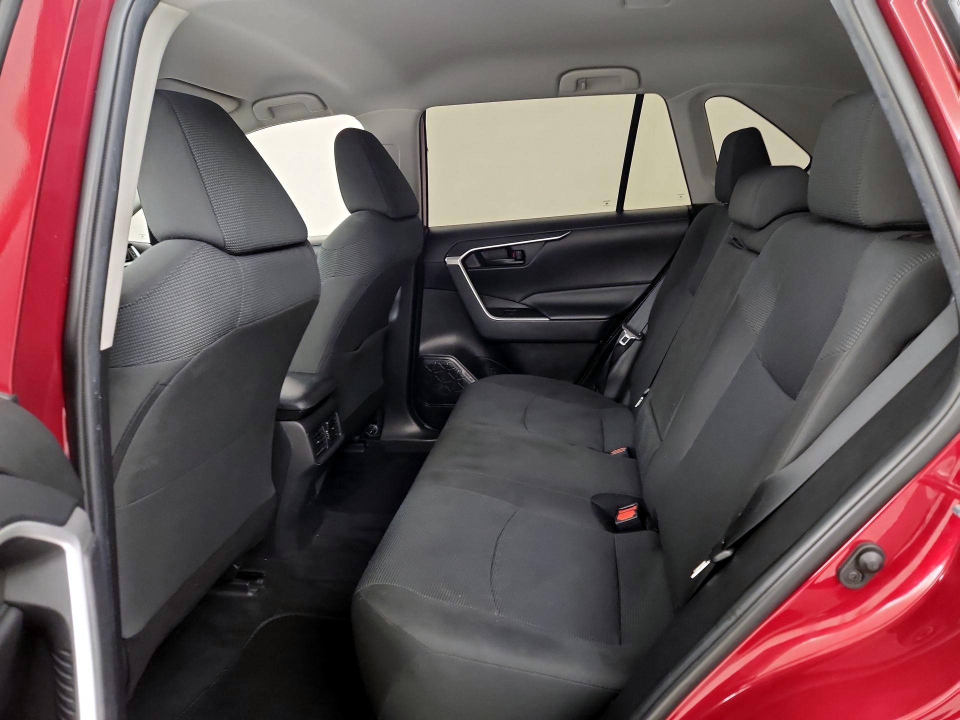 Thumbnail: 2022 Toyota RAV4 - 19