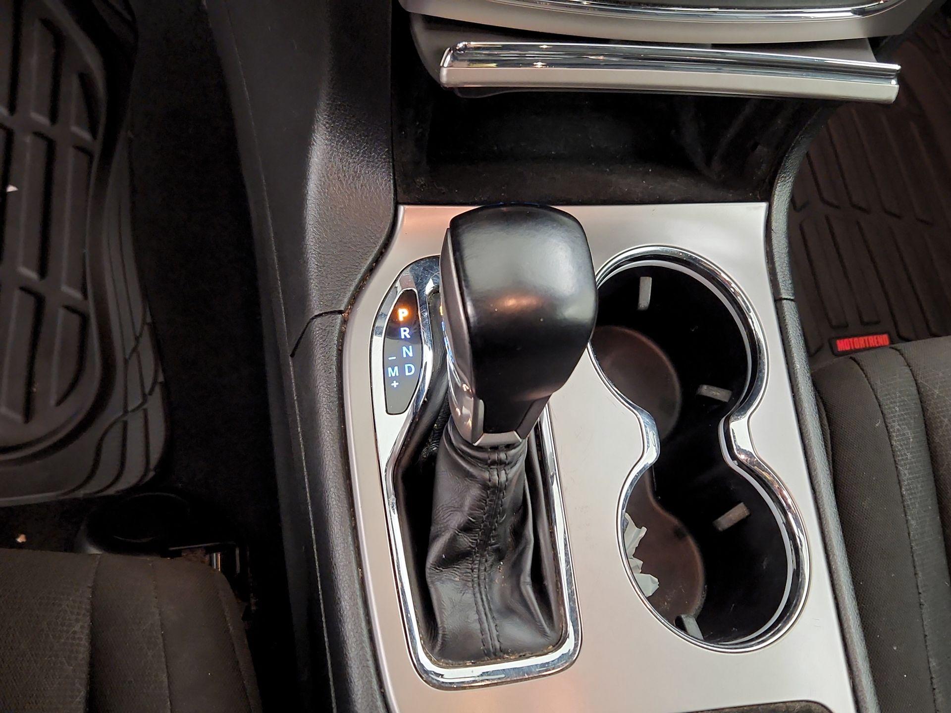 Thumbnail: 2021 Jeep Grand Cherokee - 17