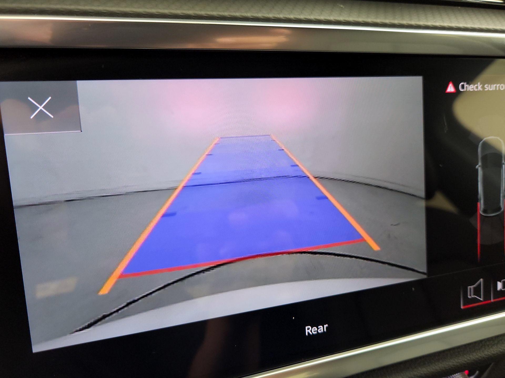 Thumbnail: 2023 Audi Q3 - 14