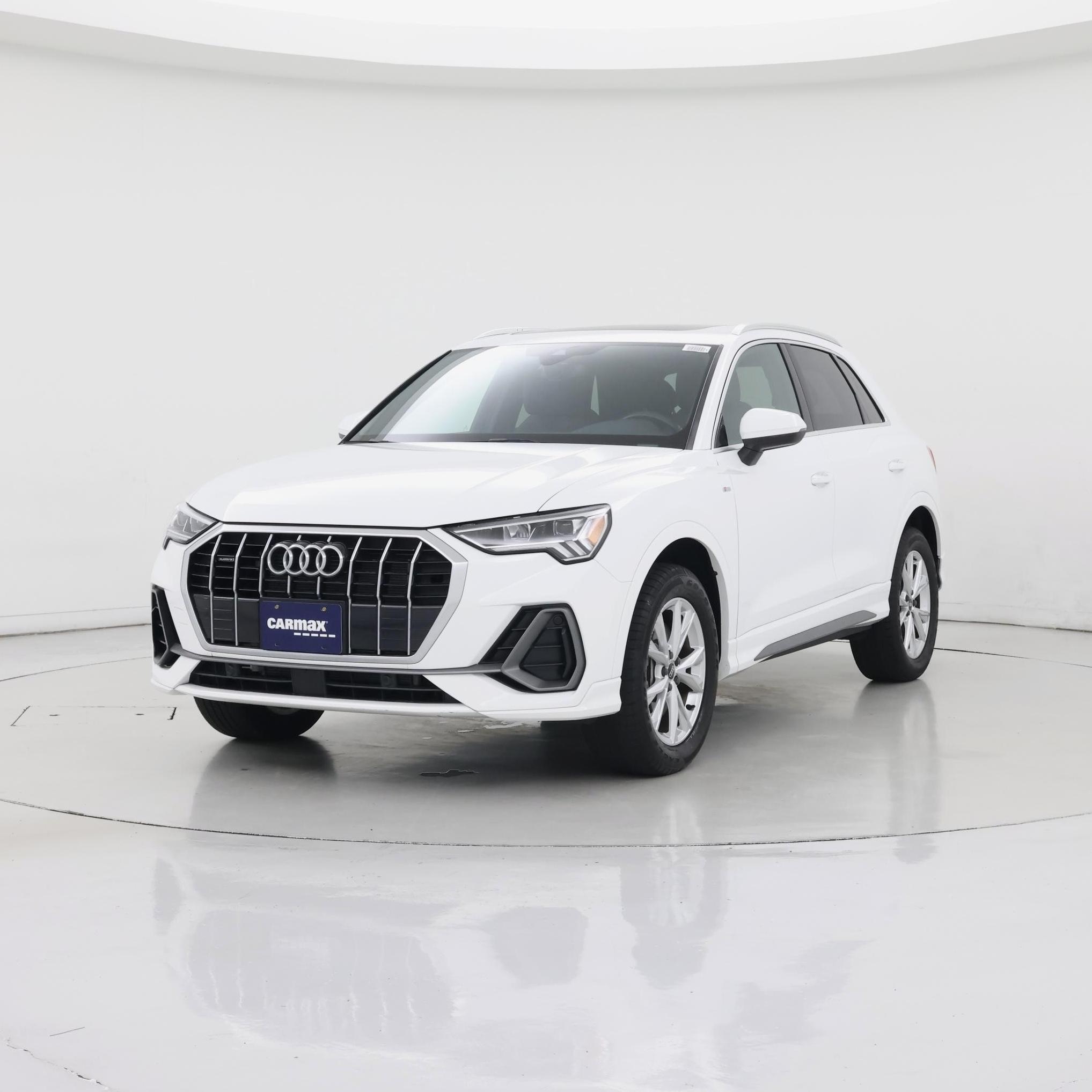 Thumbnail: 2023 Audi Q3 - 4