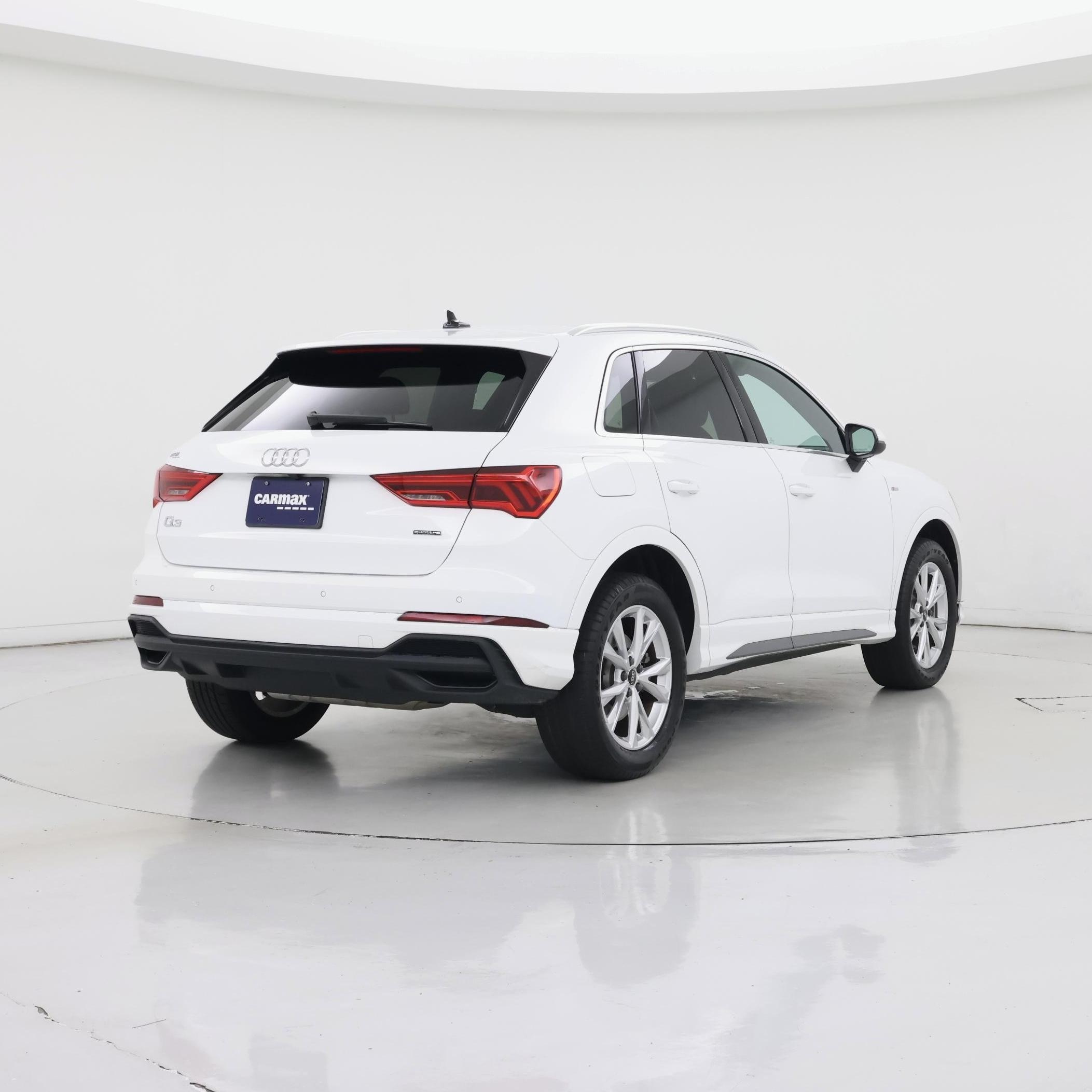 Thumbnail: 2023 Audi Q3 - 8