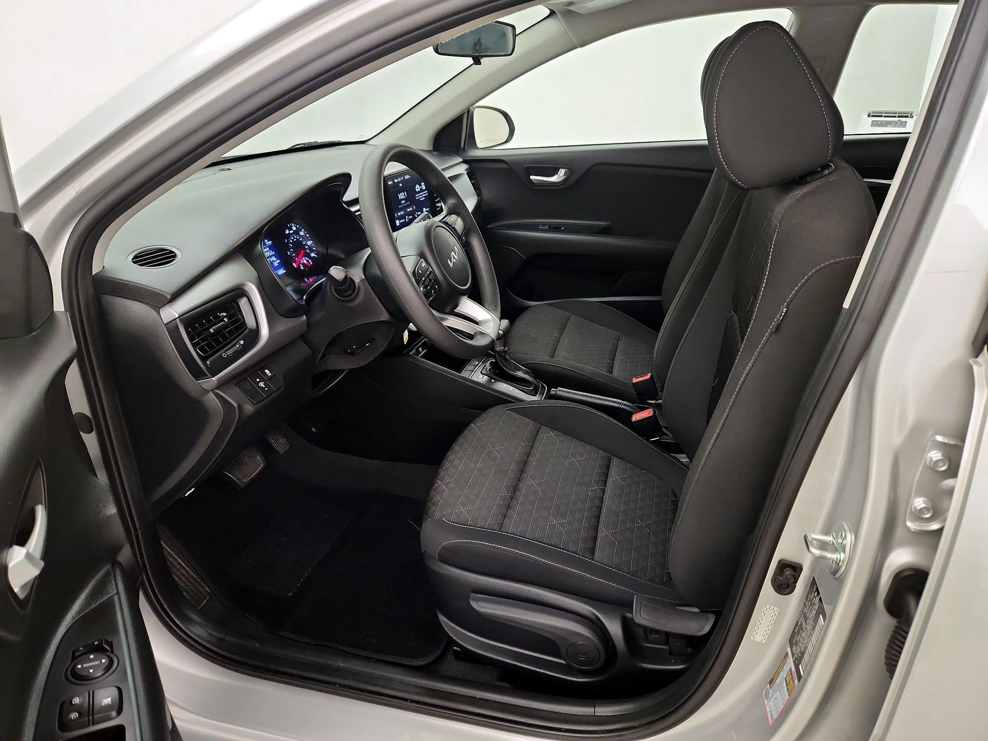 Thumbnail: 2023 Kia Rio - 11