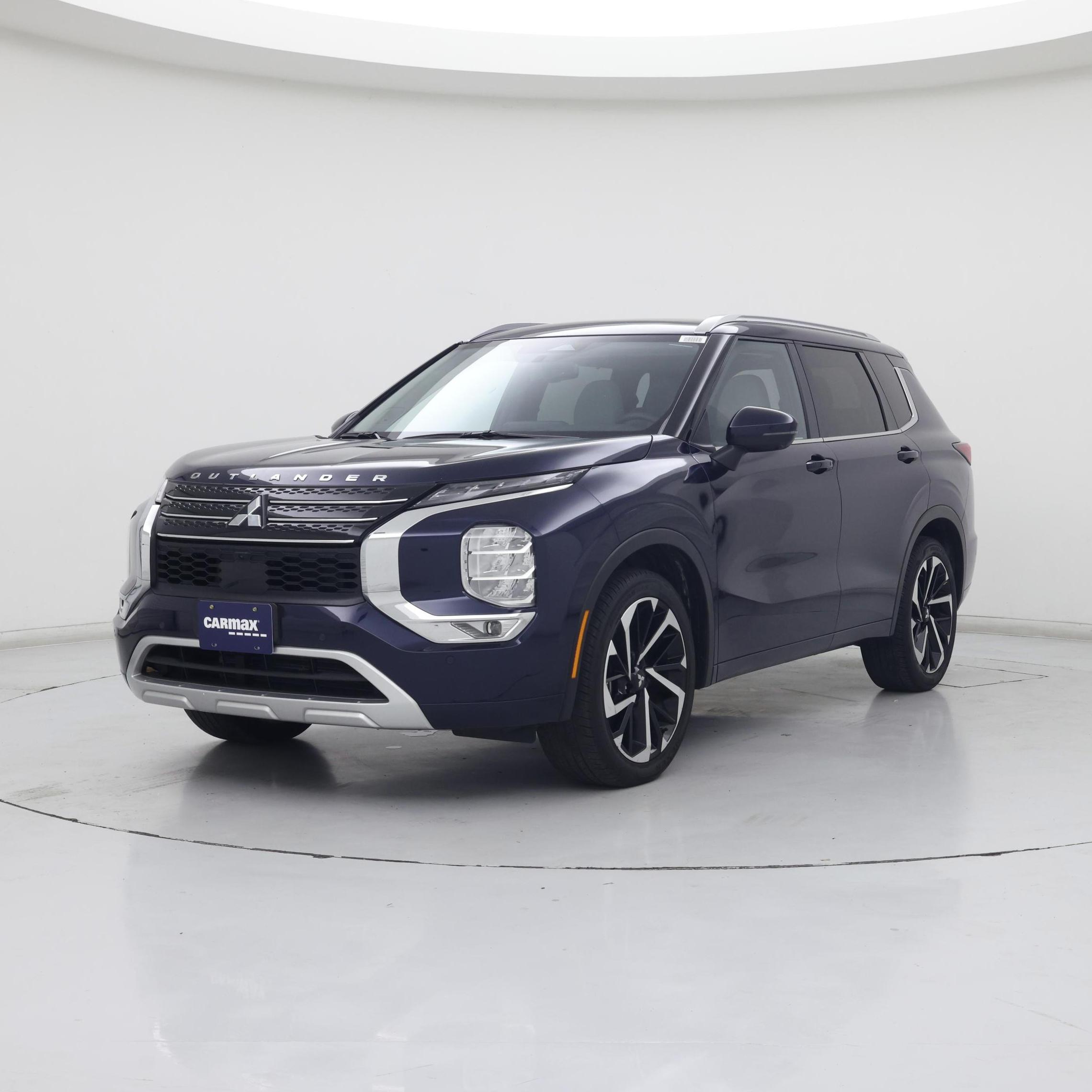 Thumbnail: 2024 Mitsubishi Outlander - 4