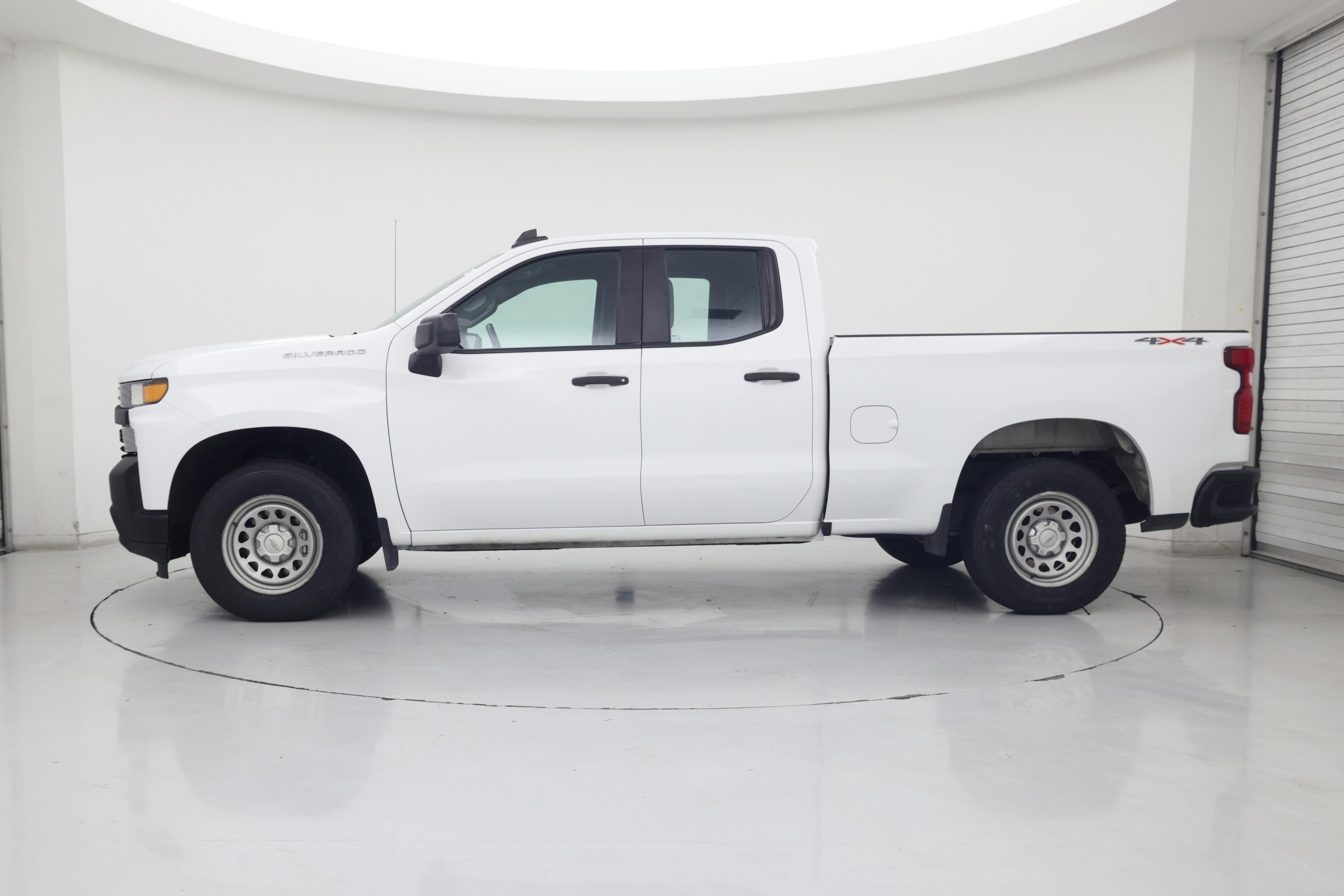 Thumbnail: 2021 Chevrolet Silverado 1500 - 3