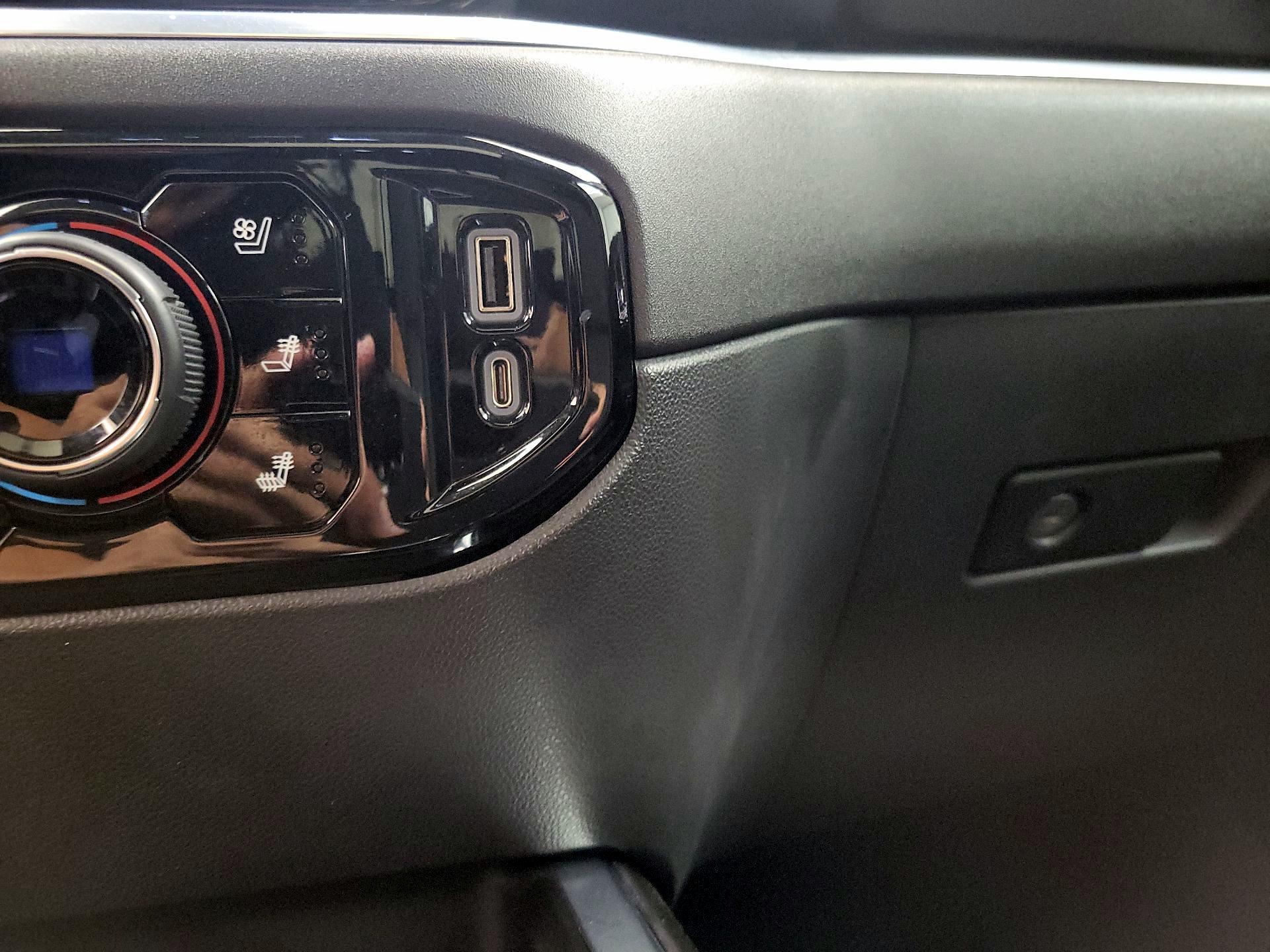 Thumbnail: 2022 Chevrolet Silverado 1500 - 18