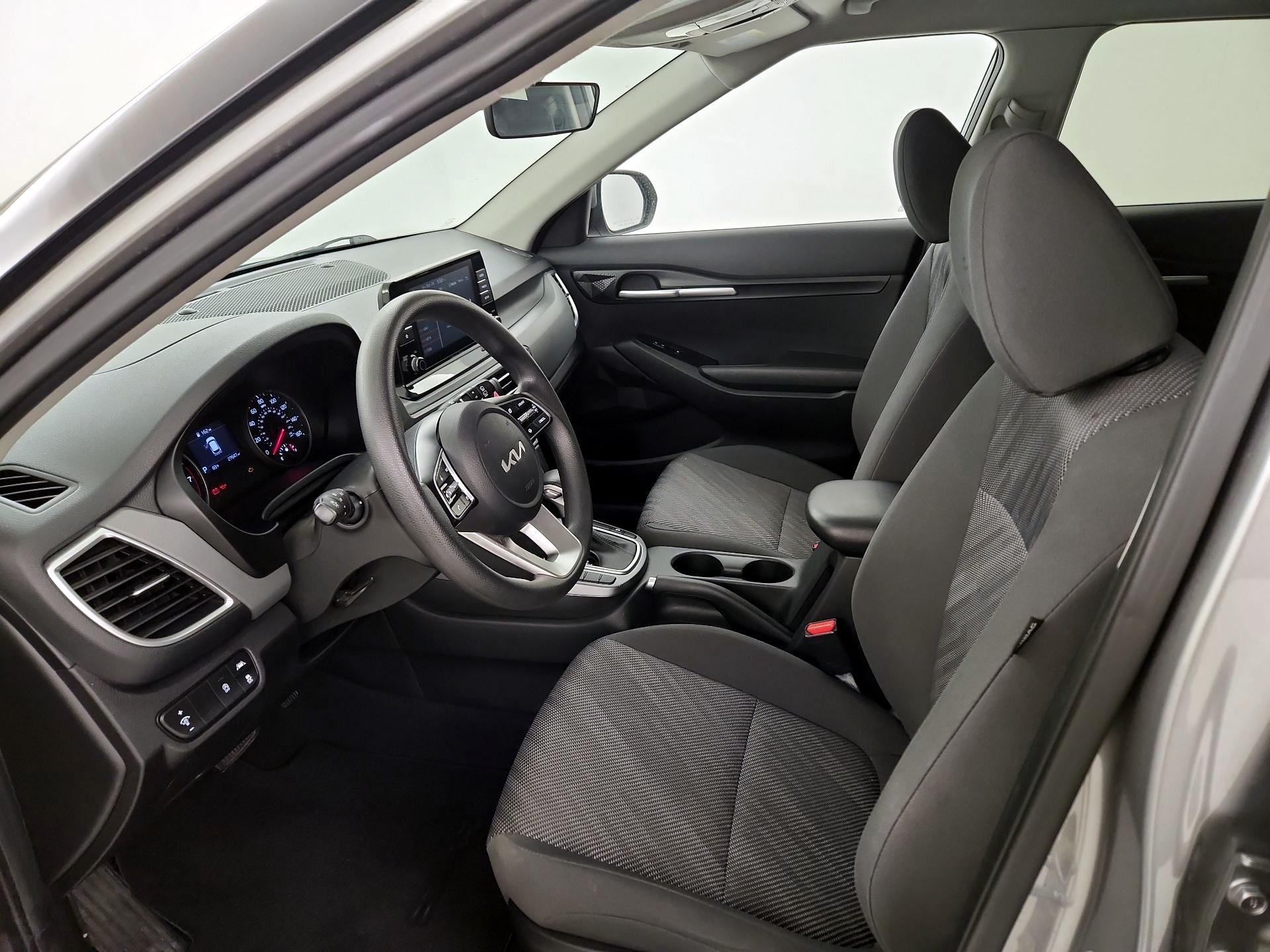 Thumbnail: 2023 Kia Seltos - 11