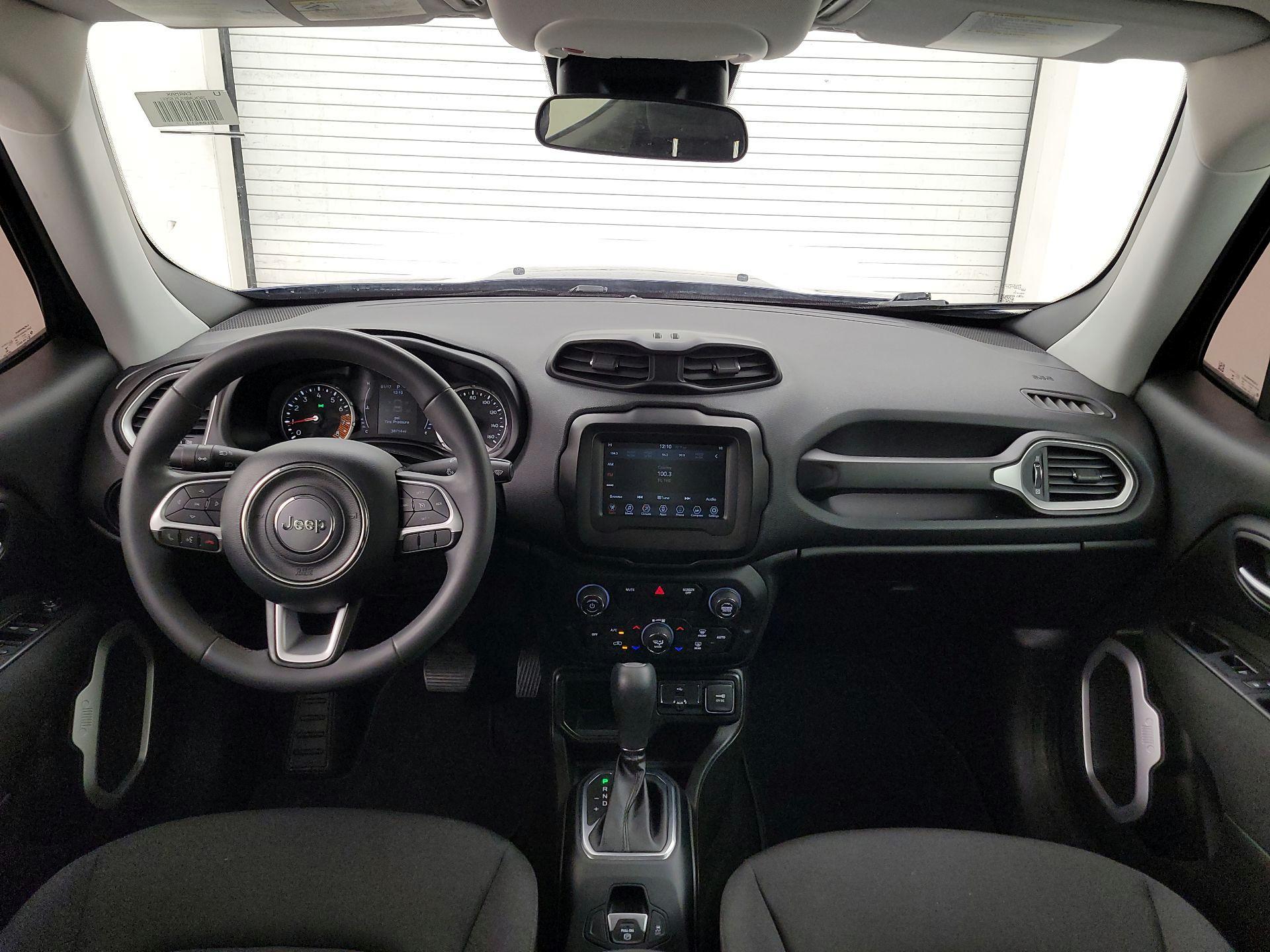 Thumbnail: 2020 Jeep Renegade - 9