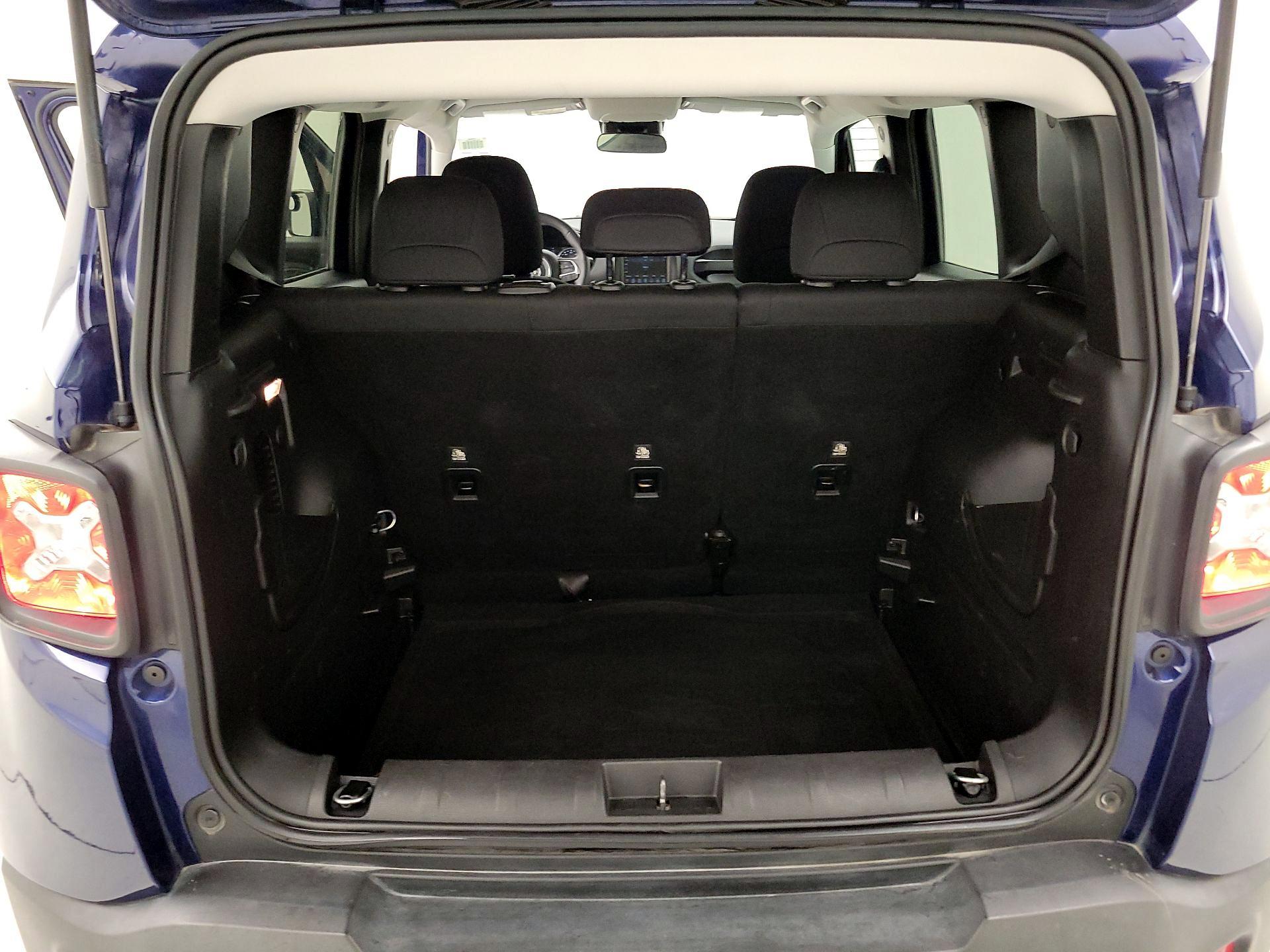 Thumbnail: 2020 Jeep Renegade - 20