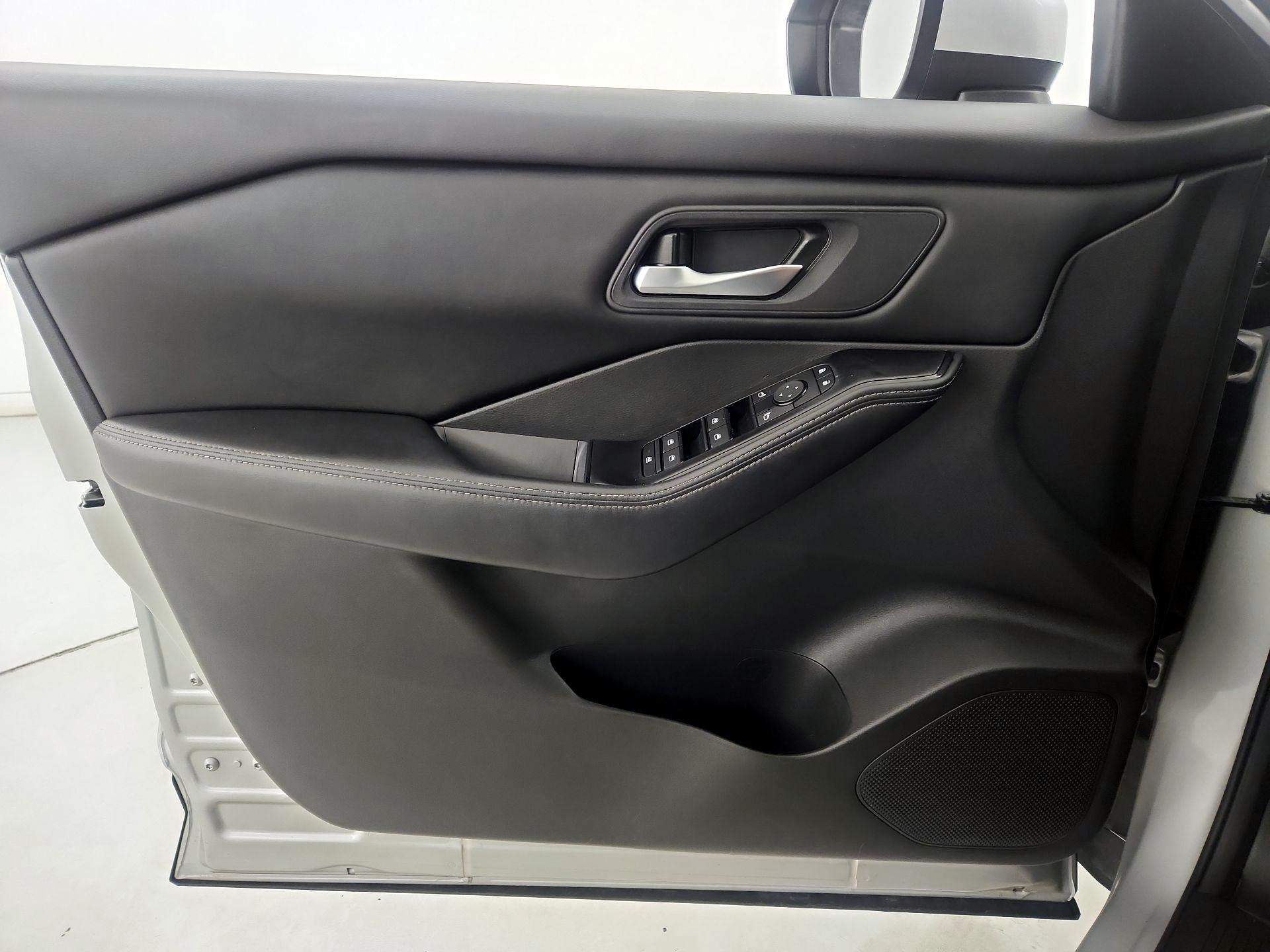 Thumbnail: 2024 Nissan Rogue - 12