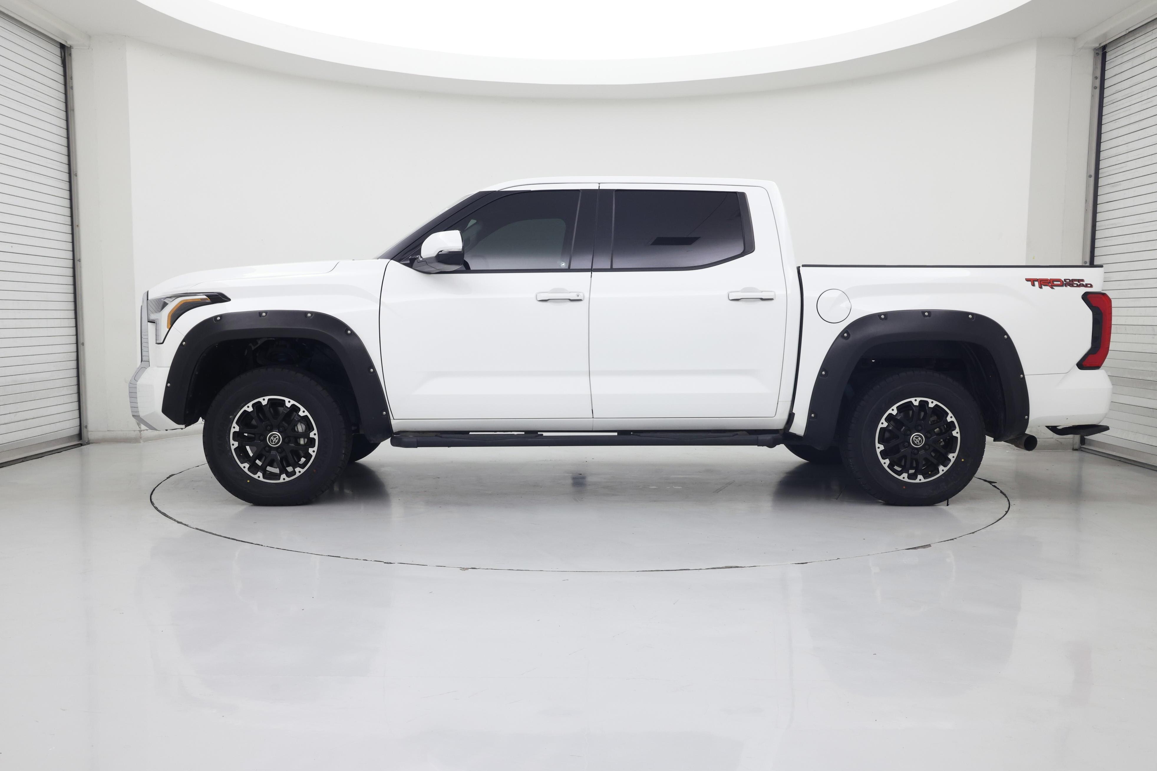 Thumbnail: 2023 Toyota Tundra - 3