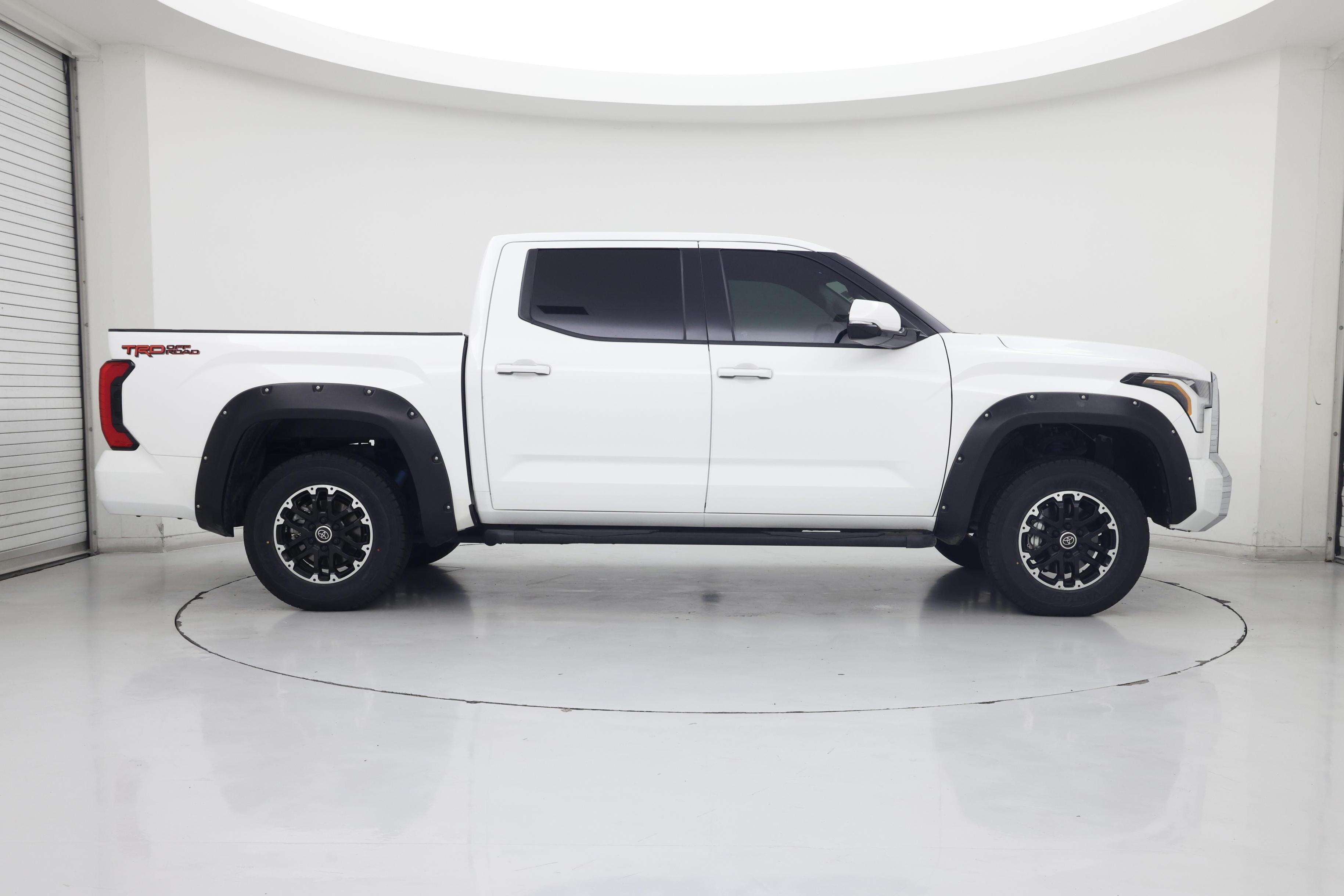 Thumbnail: 2023 Toyota Tundra - 7