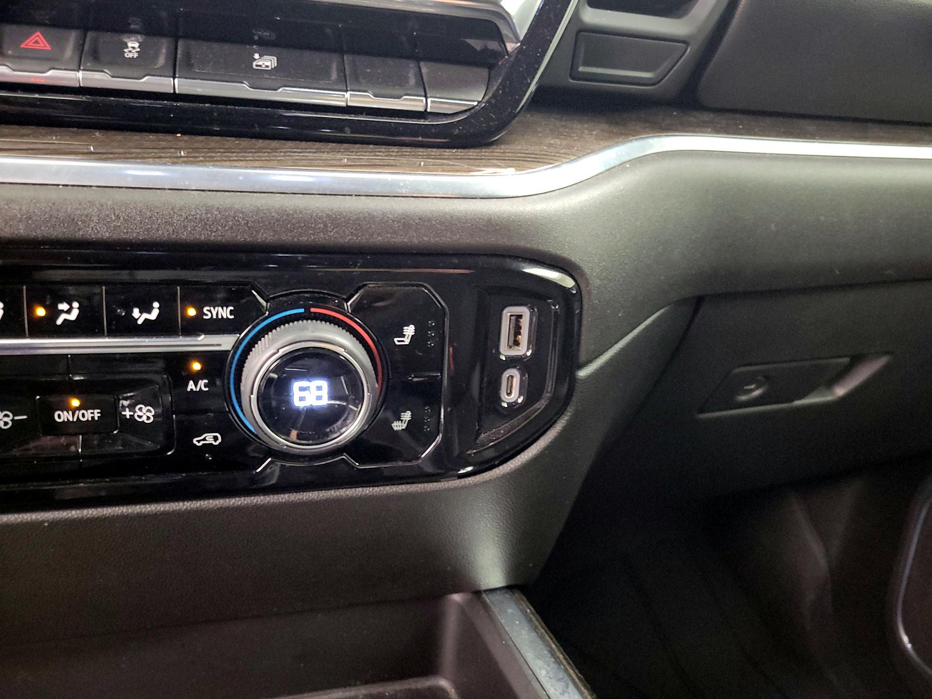 Thumbnail: 2022 Chevrolet Silverado 1500 - 19