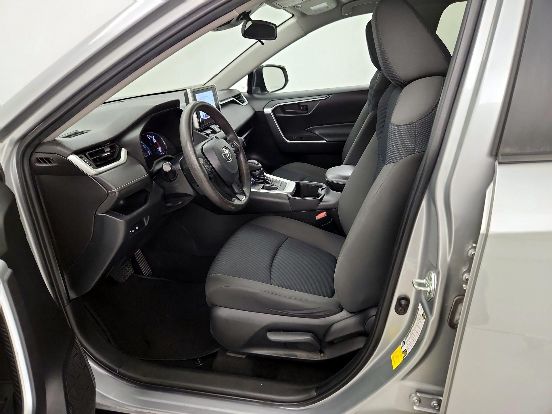 Thumbnail: 2023 Toyota RAV4 - 11