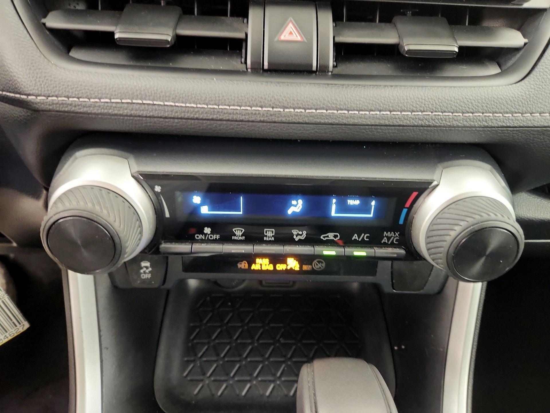 Thumbnail: 2023 Toyota RAV4 - 16