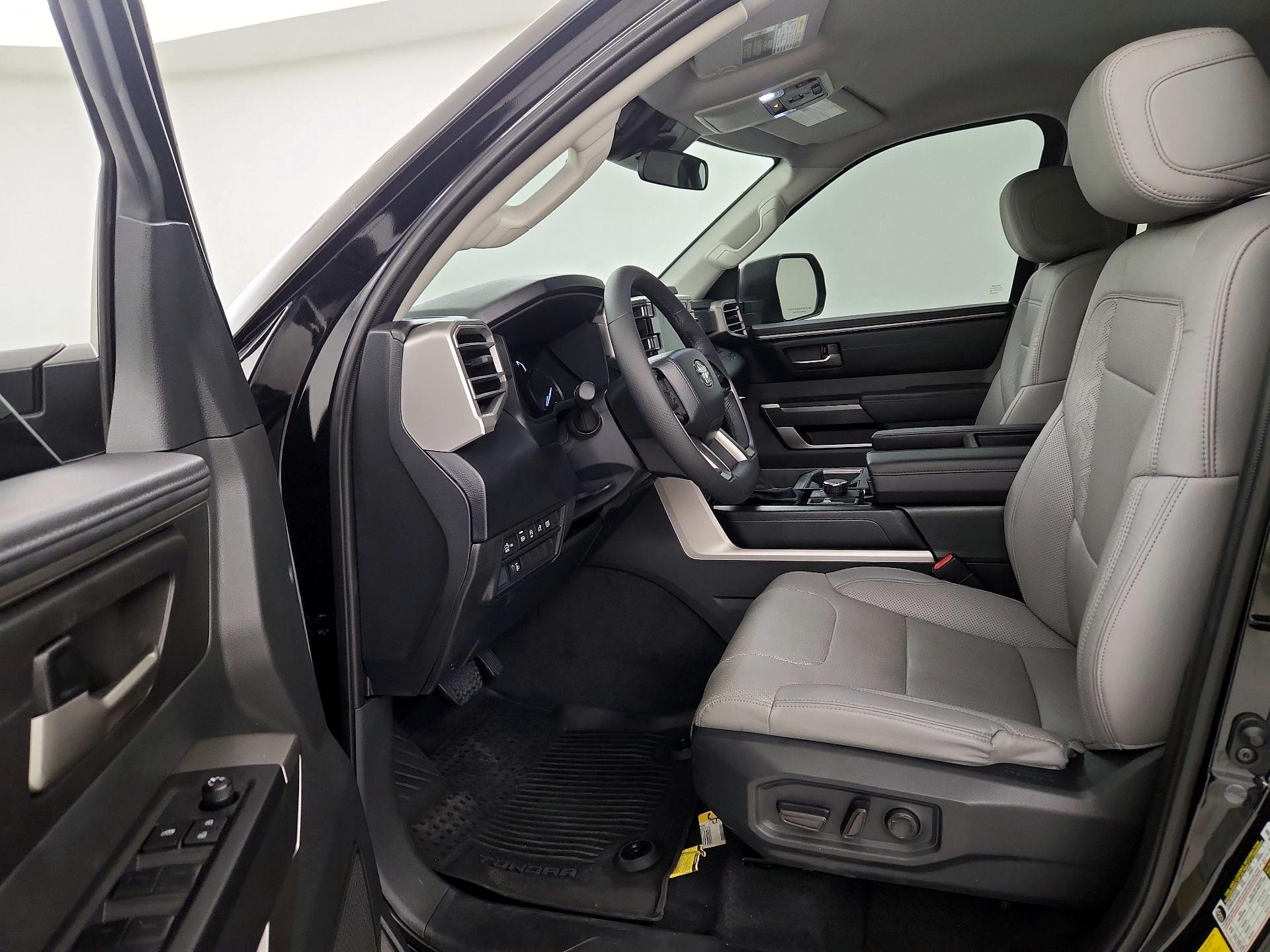 Thumbnail: 2024 Toyota Tundra - 11