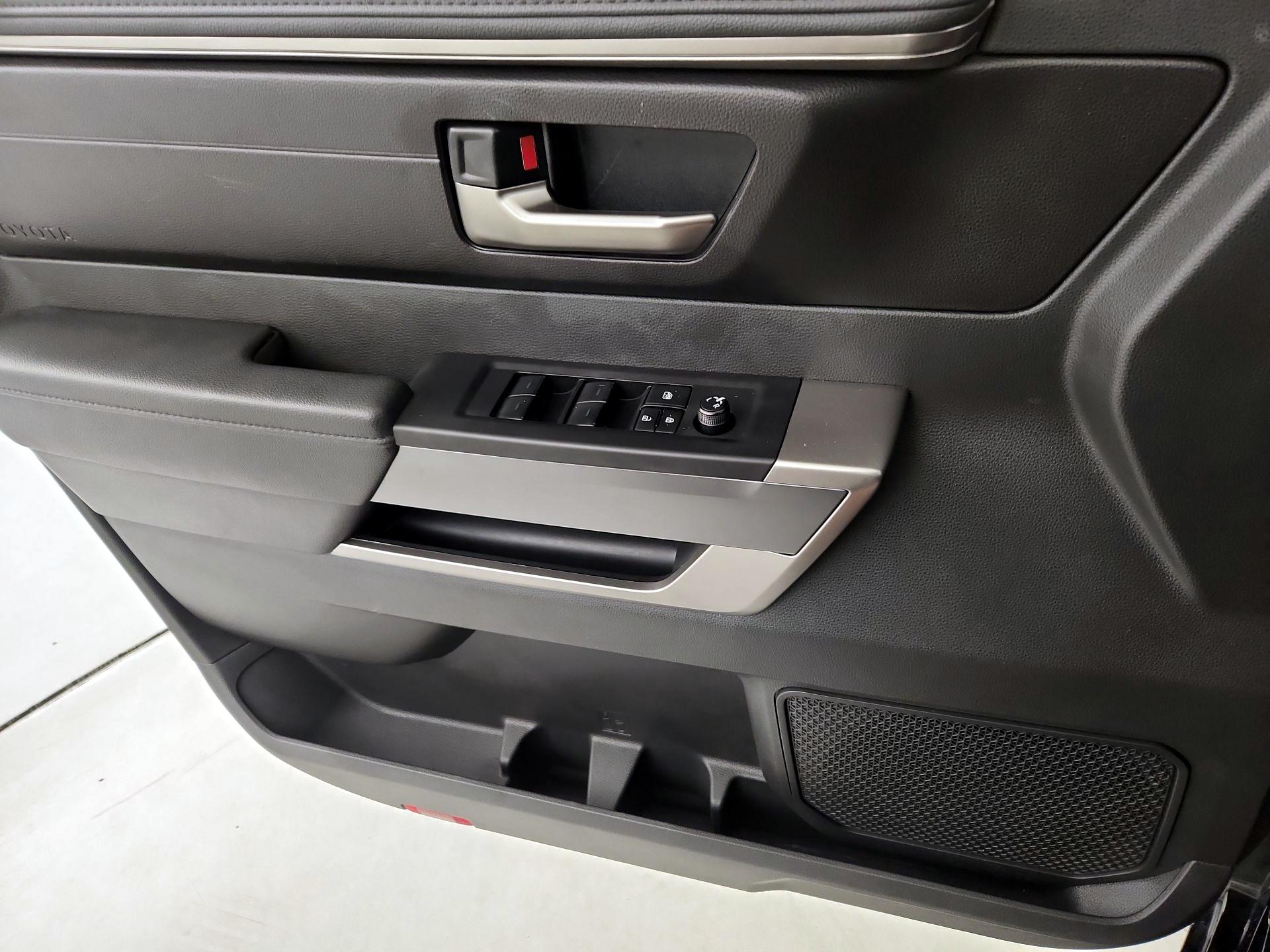 Thumbnail: 2024 Toyota Tundra - 12