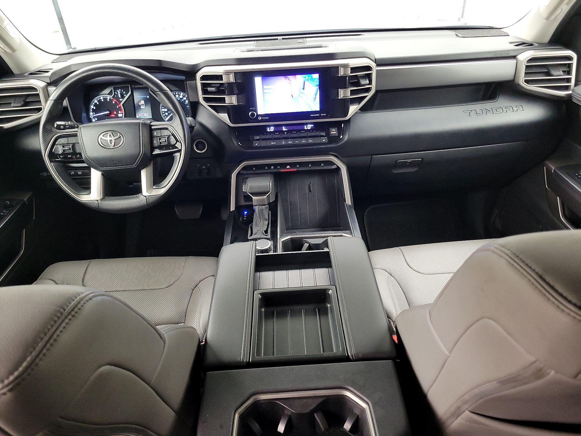 Thumbnail: 2024 Toyota Tundra - 9