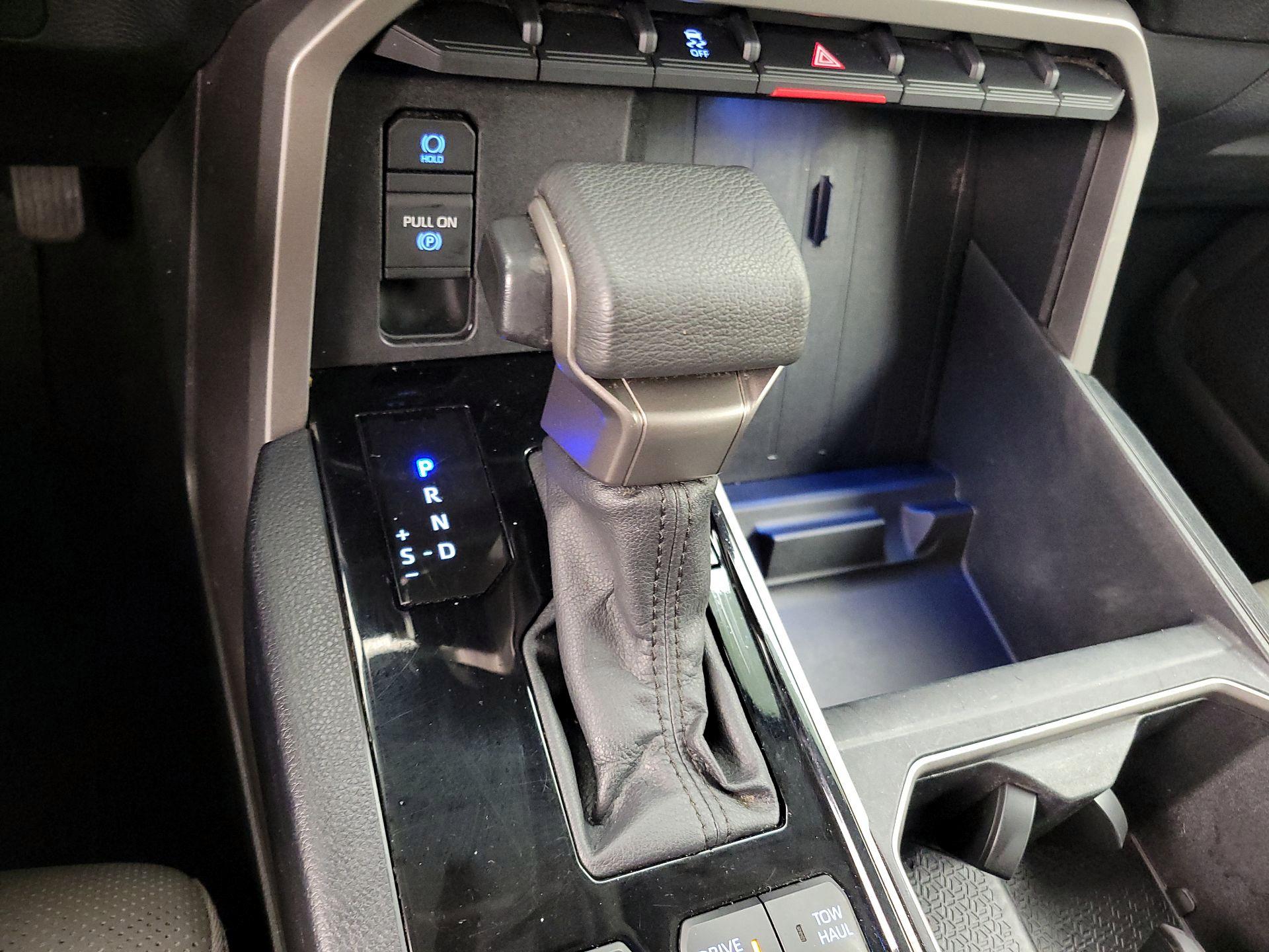 Thumbnail: 2024 Toyota Tundra - 17