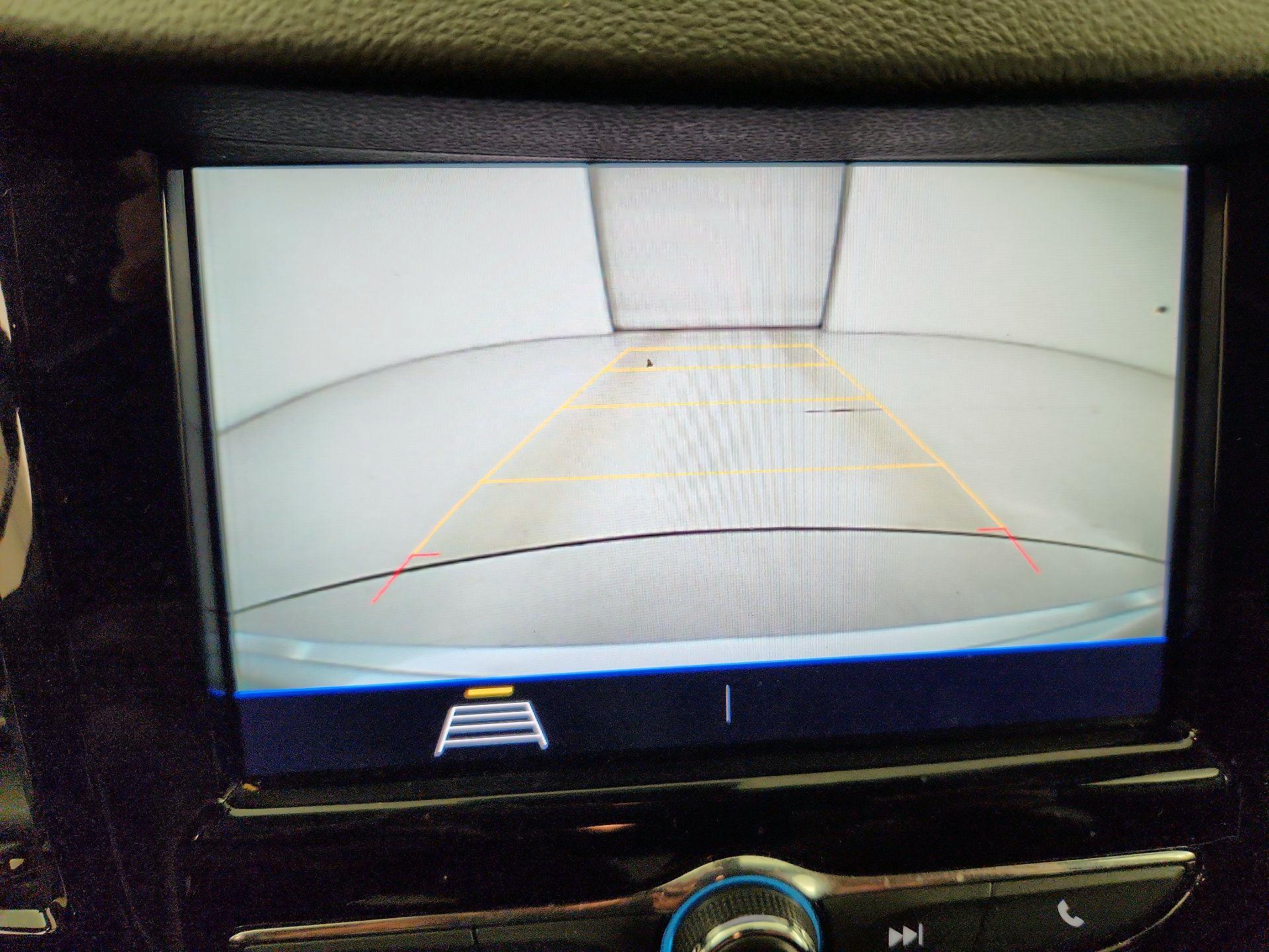 Thumbnail: 2021 Chevrolet Trax - 14