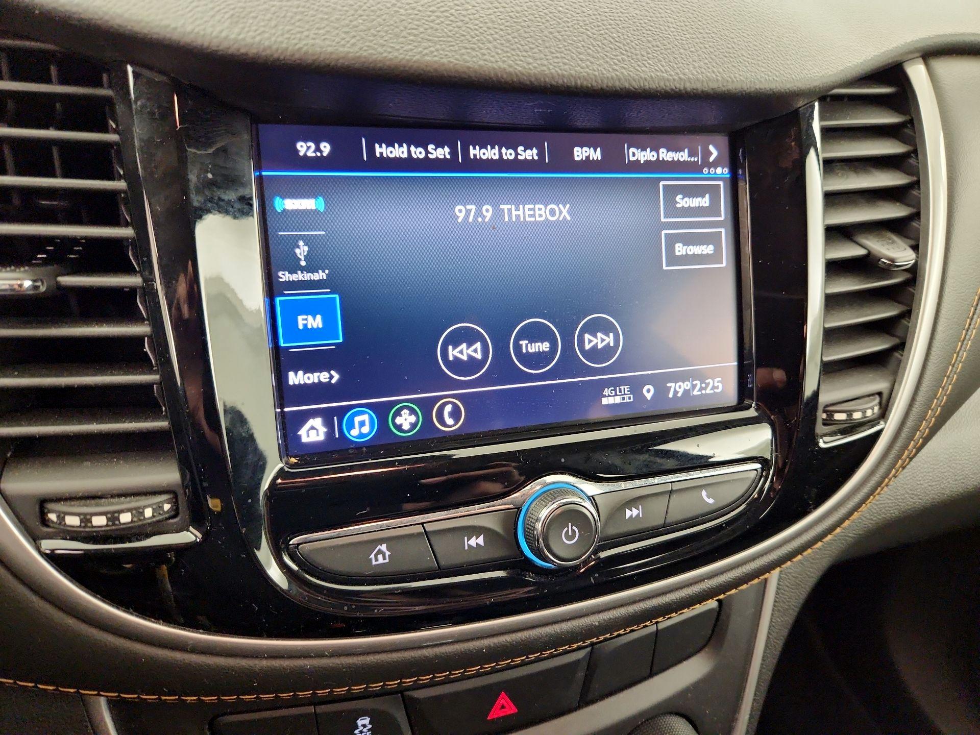 Thumbnail: 2021 Chevrolet Trax - 15