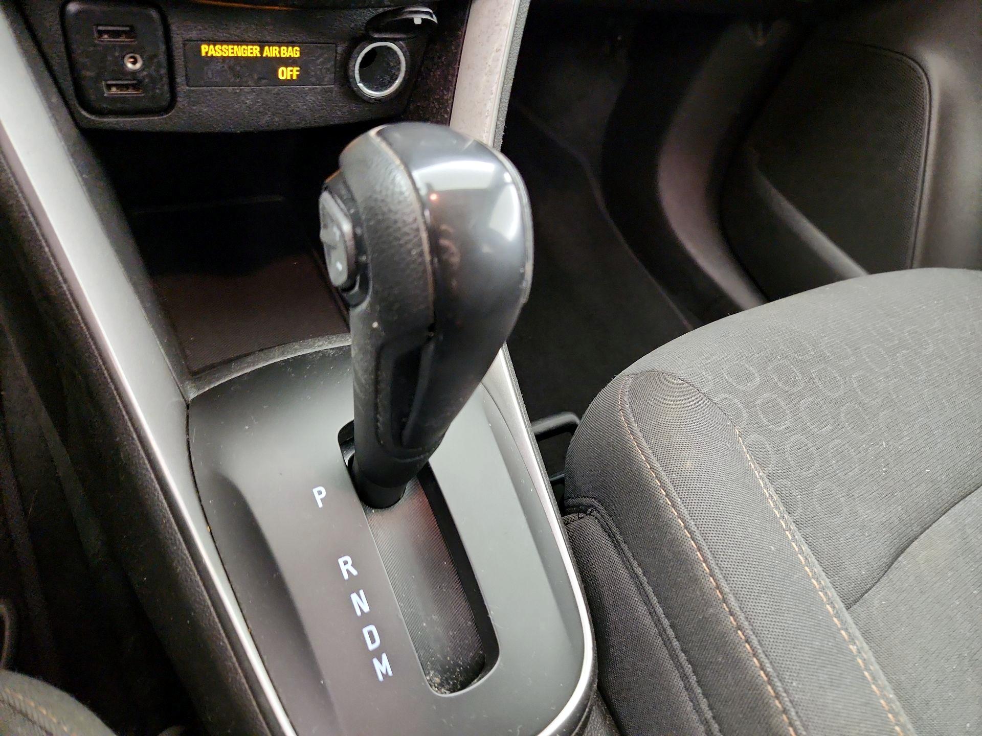 Thumbnail: 2021 Chevrolet Trax - 17