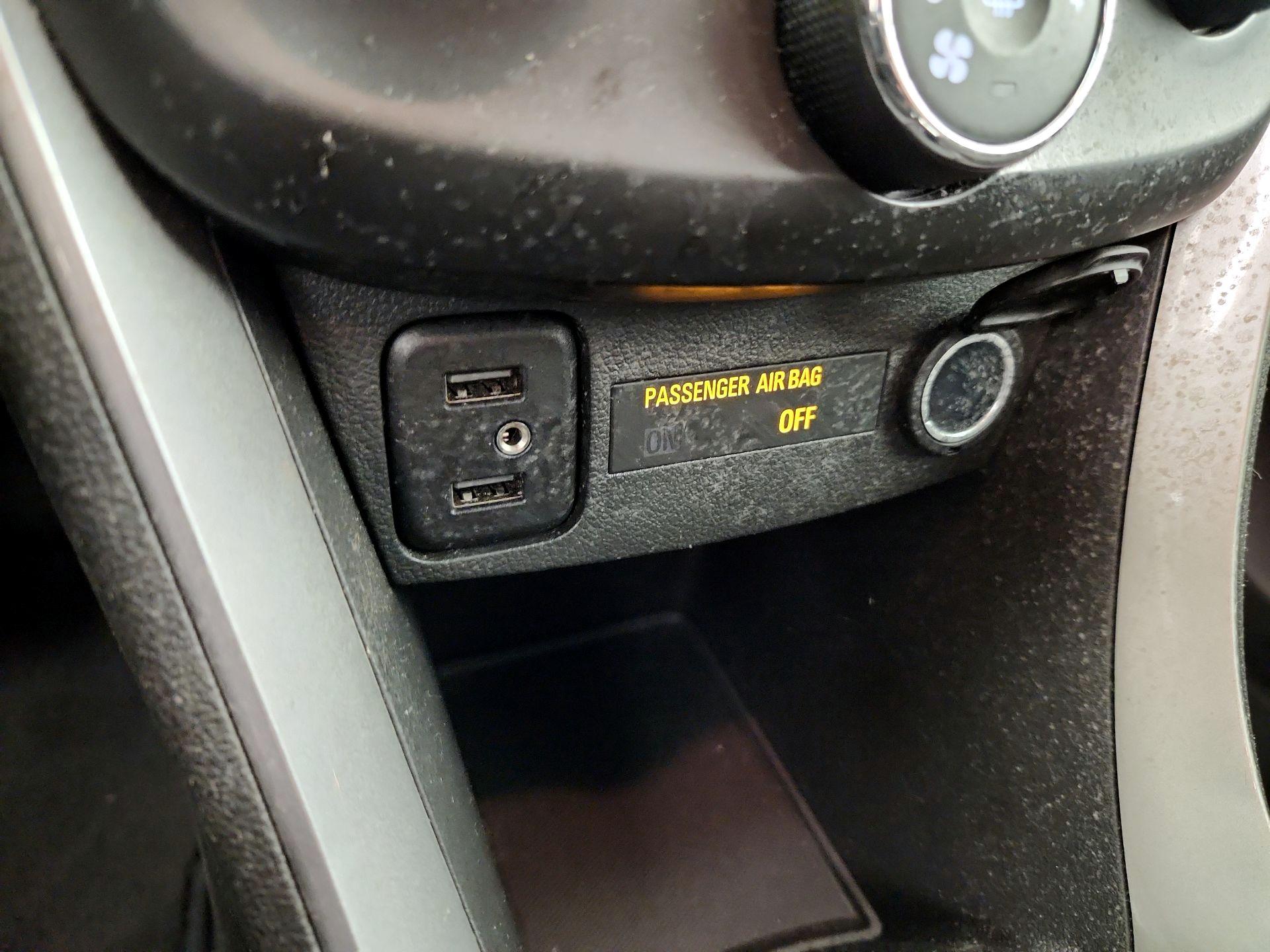 Thumbnail: 2021 Chevrolet Trax - 18