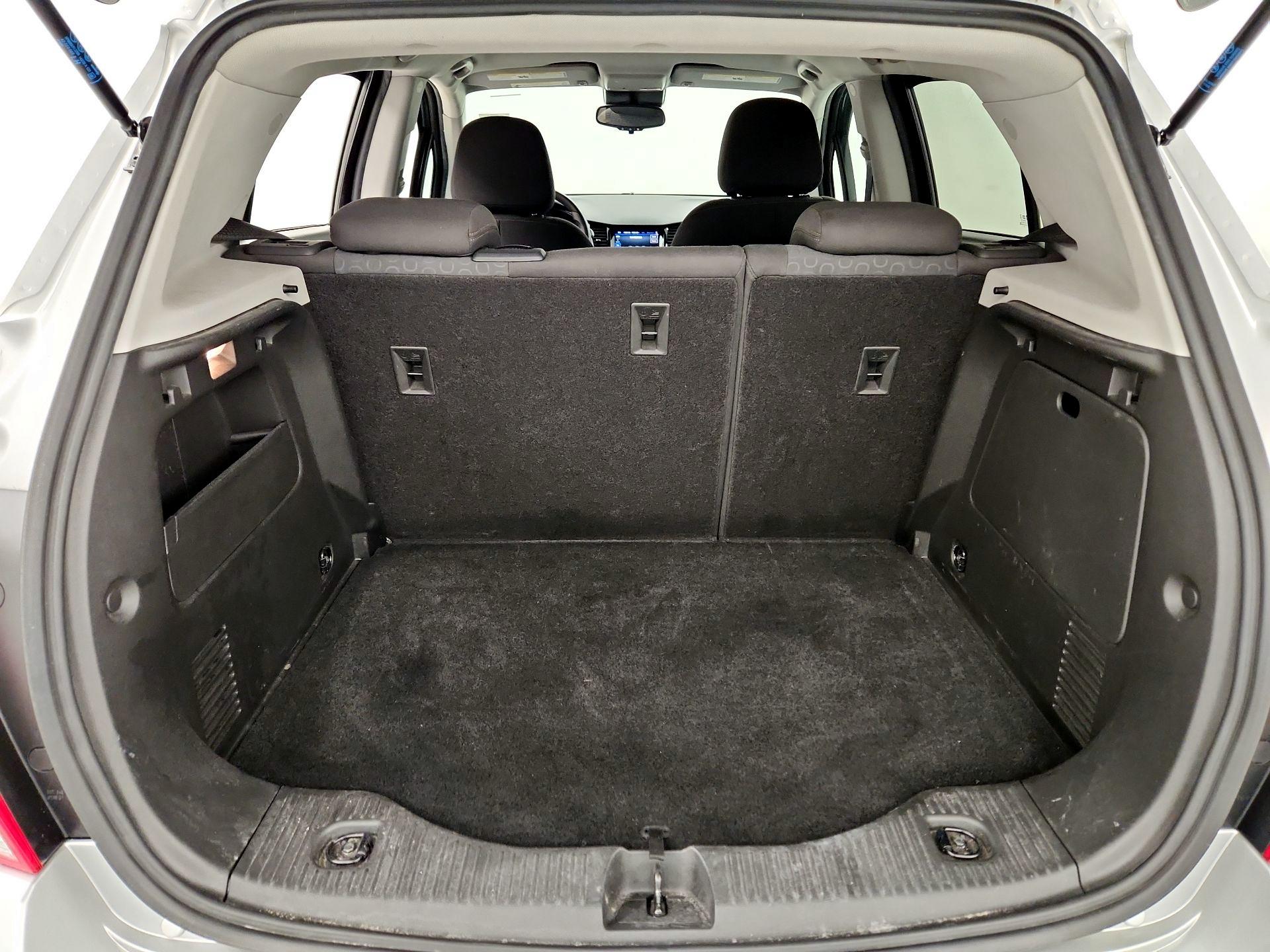 Thumbnail: 2021 Chevrolet Trax - 20