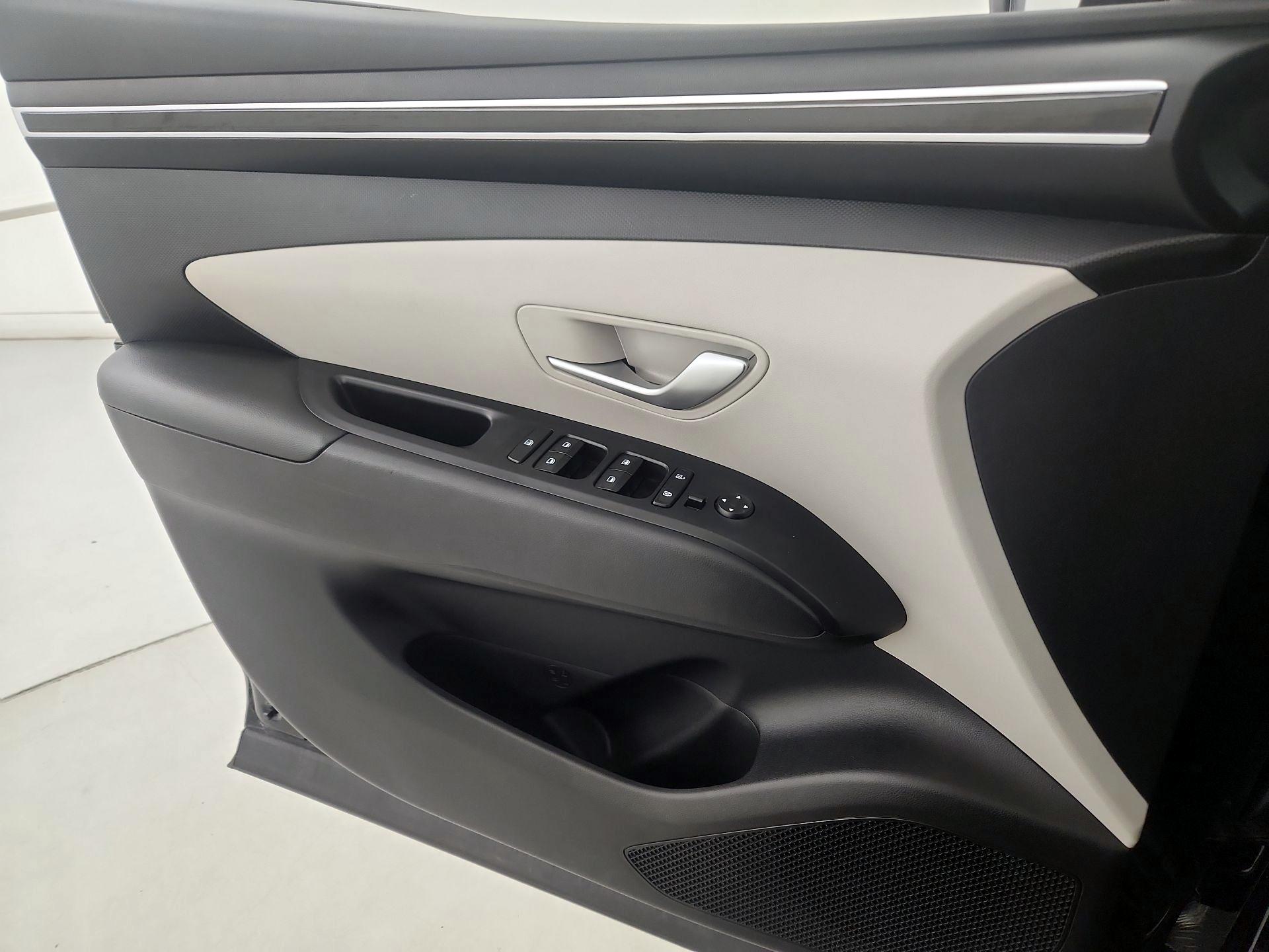 Thumbnail: 2023 Hyundai Tucson - 12