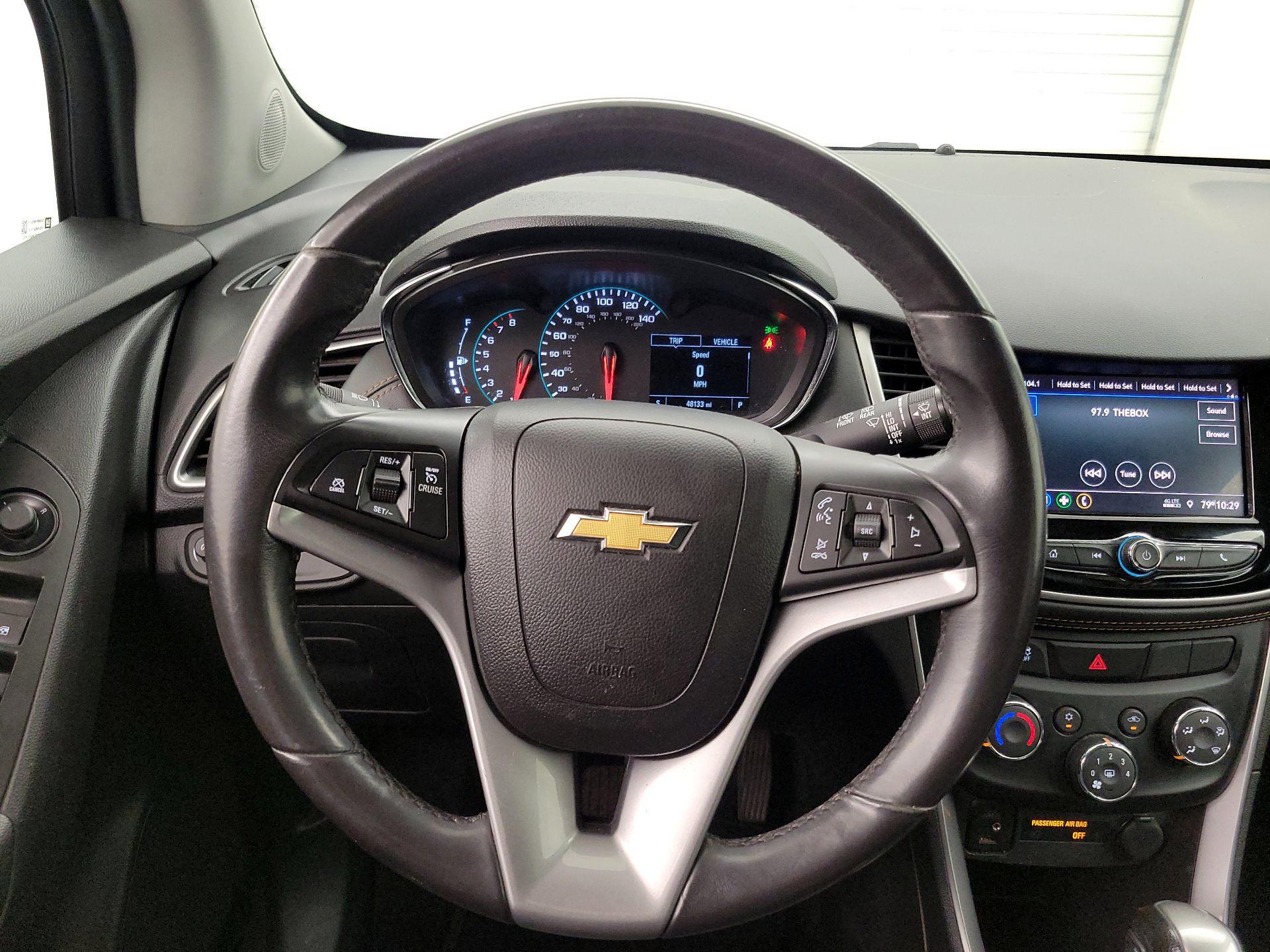 Thumbnail: 2022 Chevrolet Trax - 10