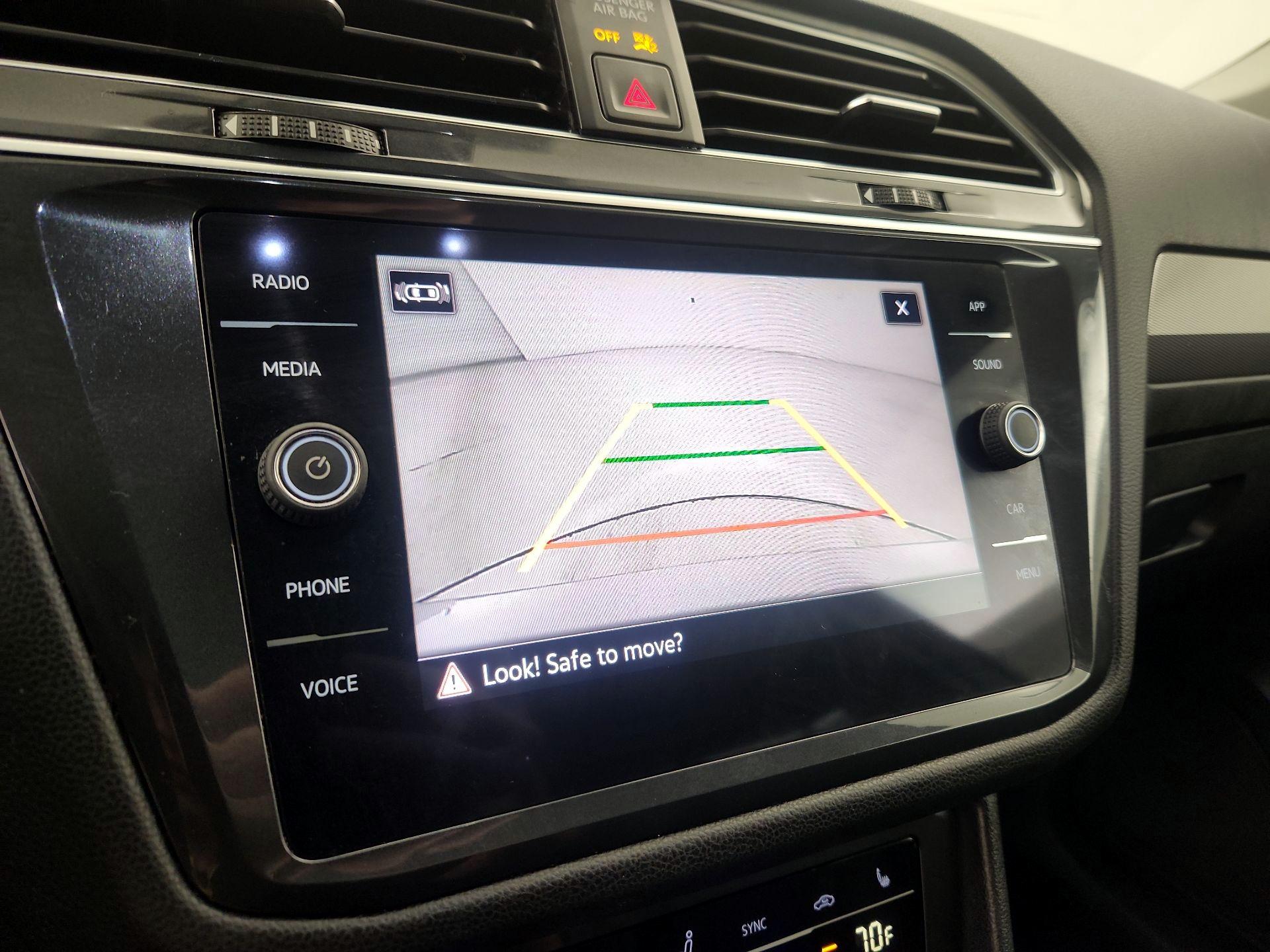 Thumbnail: 2022 Volkswagen Tiguan - 14