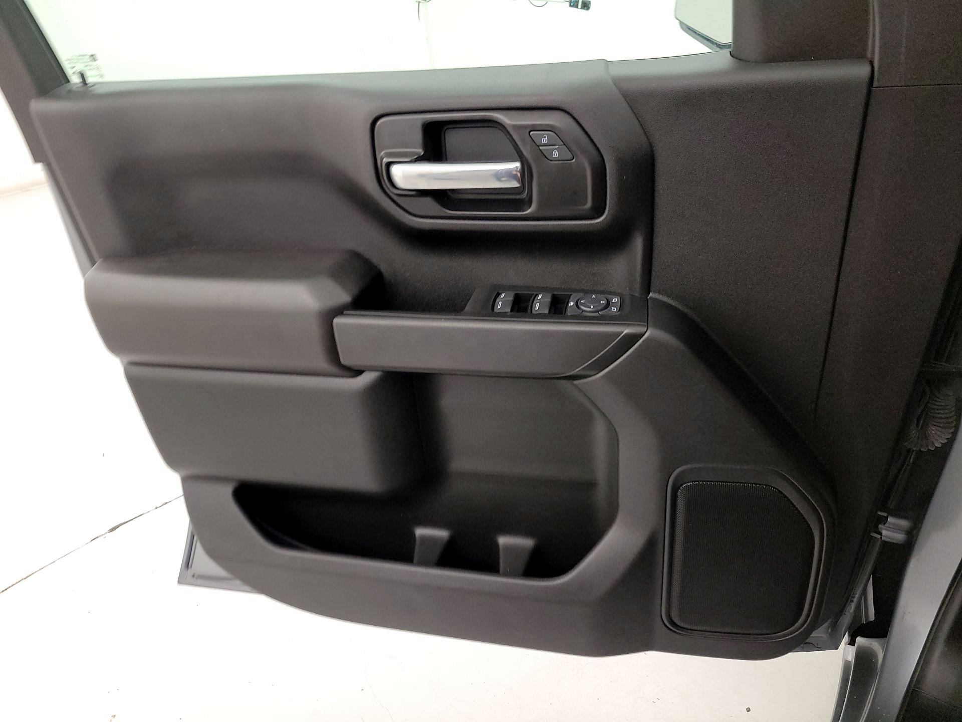 Thumbnail: 2022 Chevrolet Silverado 1500 - 12