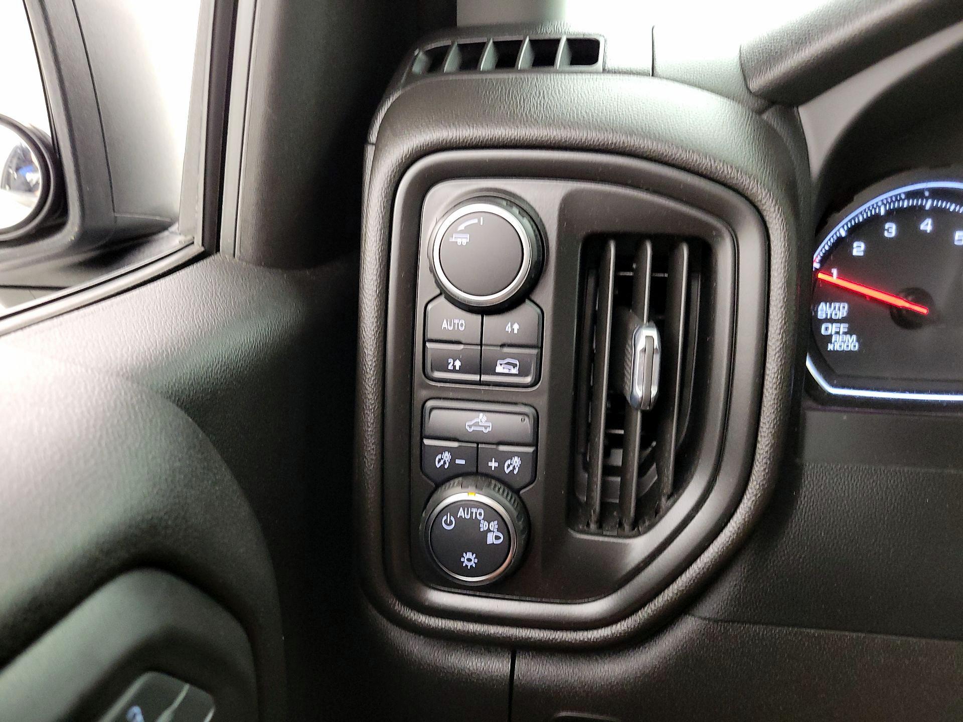 Thumbnail: 2022 Chevrolet Silverado 1500 - 13