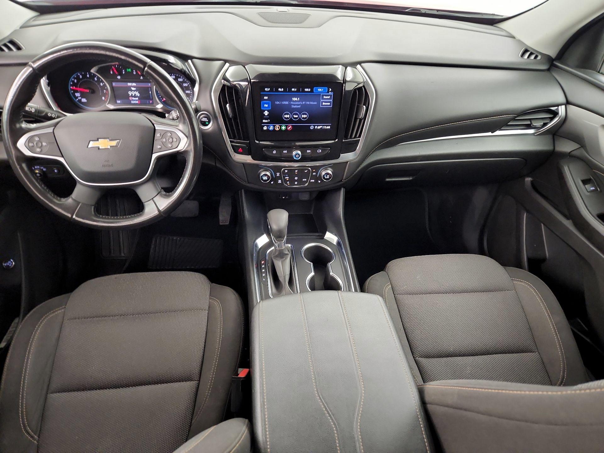 Thumbnail: 2021 Chevrolet Traverse - 9