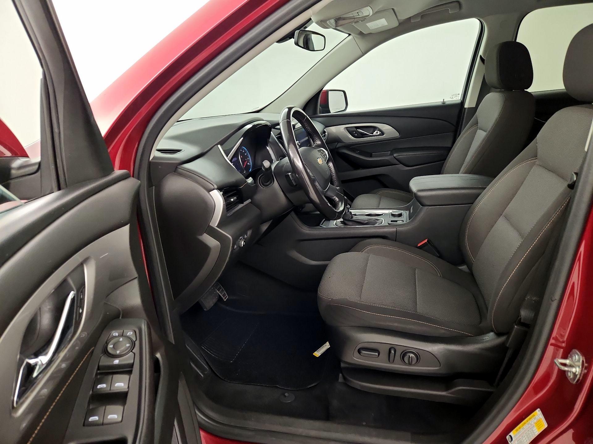 Thumbnail: 2021 Chevrolet Traverse - 11