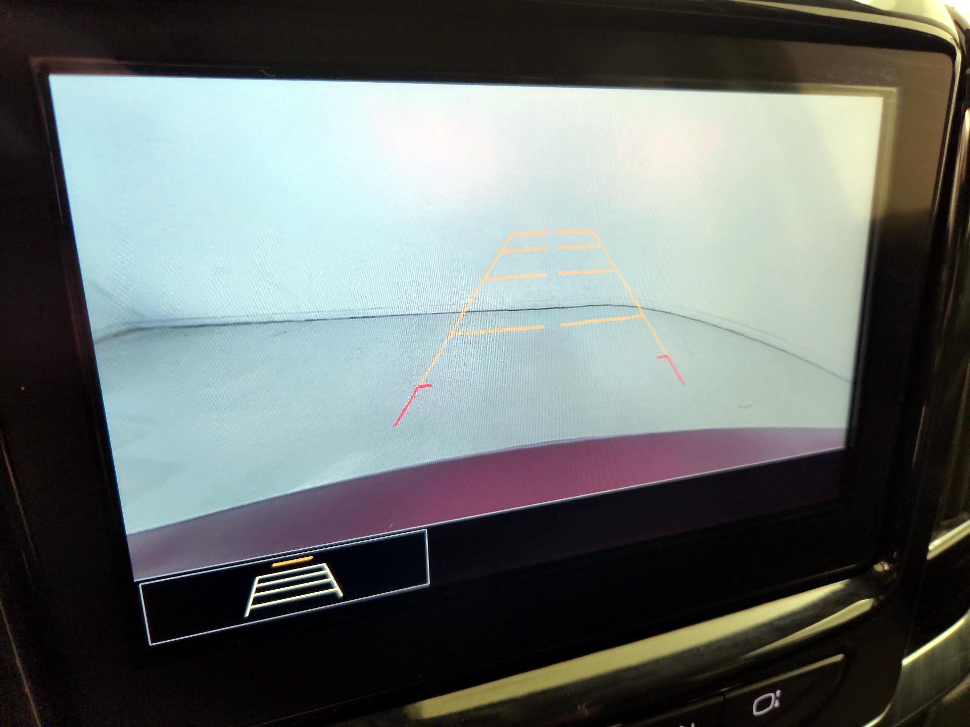 Thumbnail: 2021 Chevrolet Traverse - 14