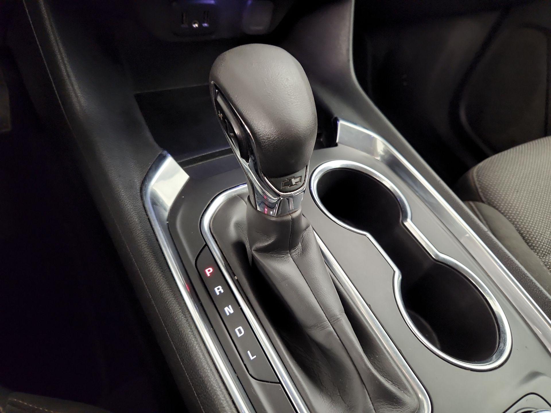 Thumbnail: 2021 Chevrolet Traverse - 17