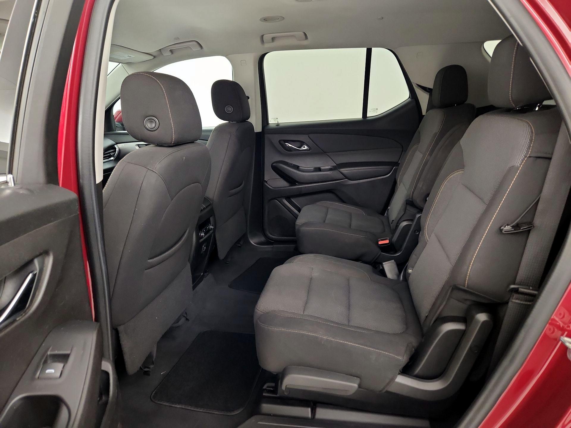 Thumbnail: 2021 Chevrolet Traverse - 19