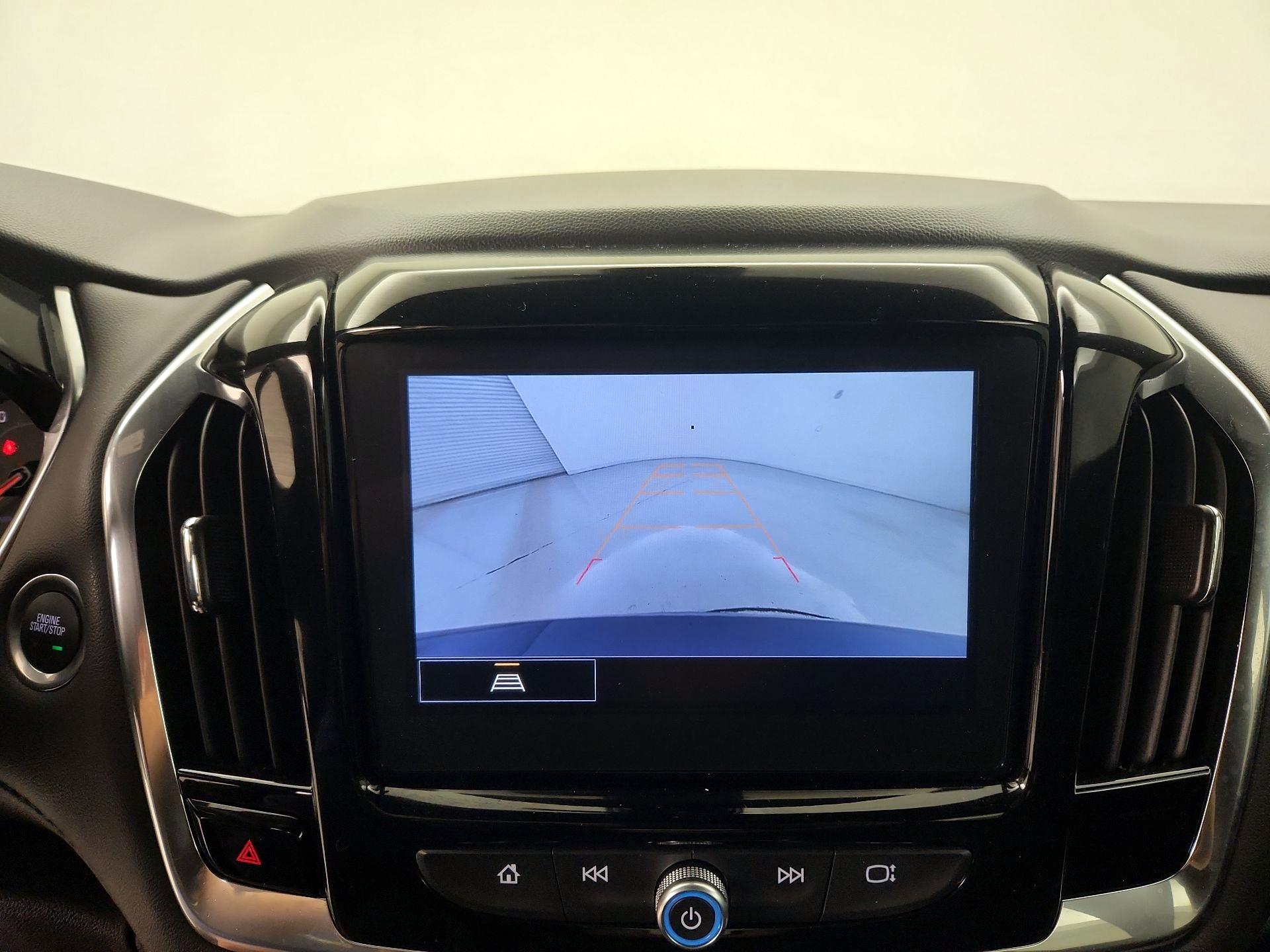 Thumbnail: 2023 Chevrolet Traverse - 14