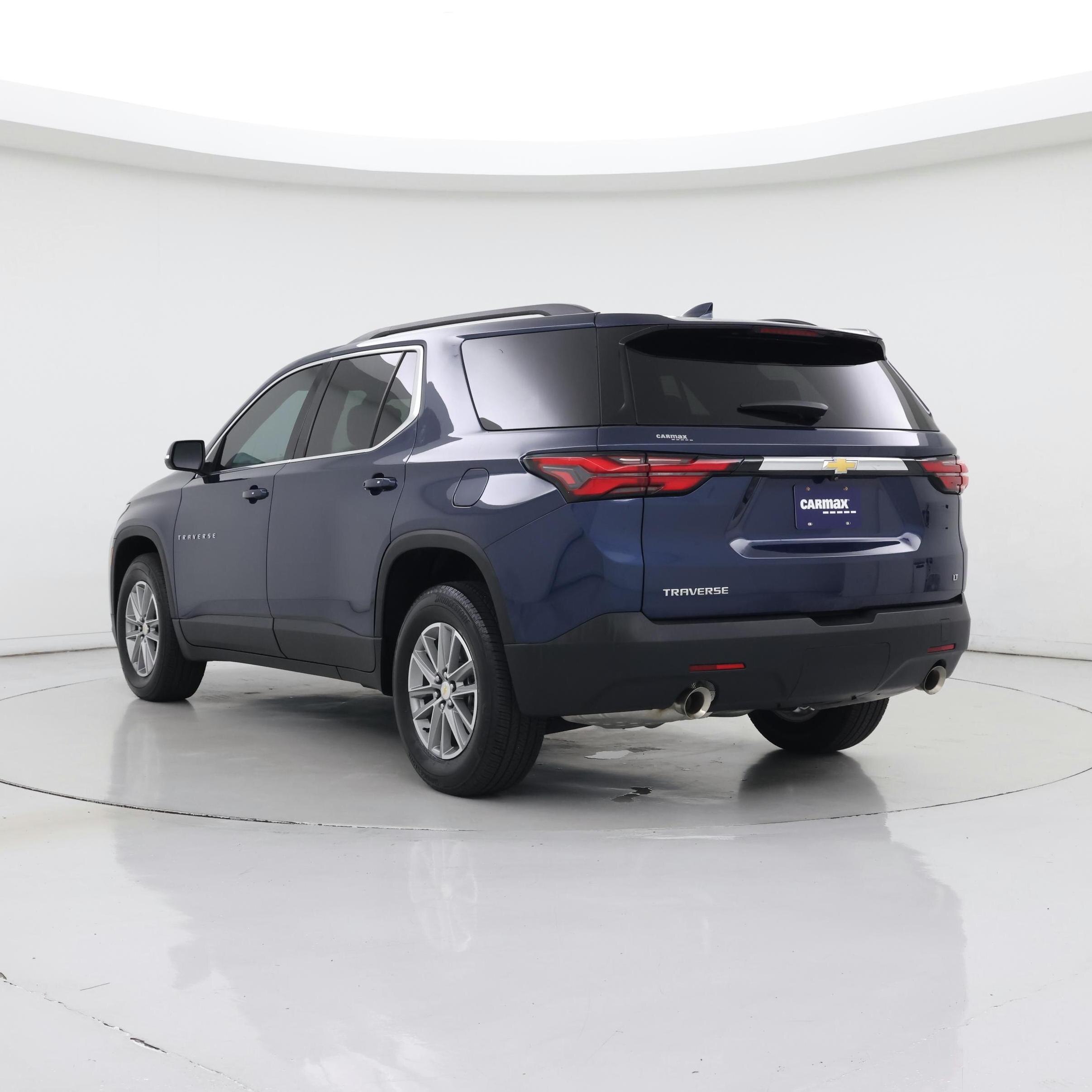 Thumbnail: 2023 Chevrolet Traverse - 2