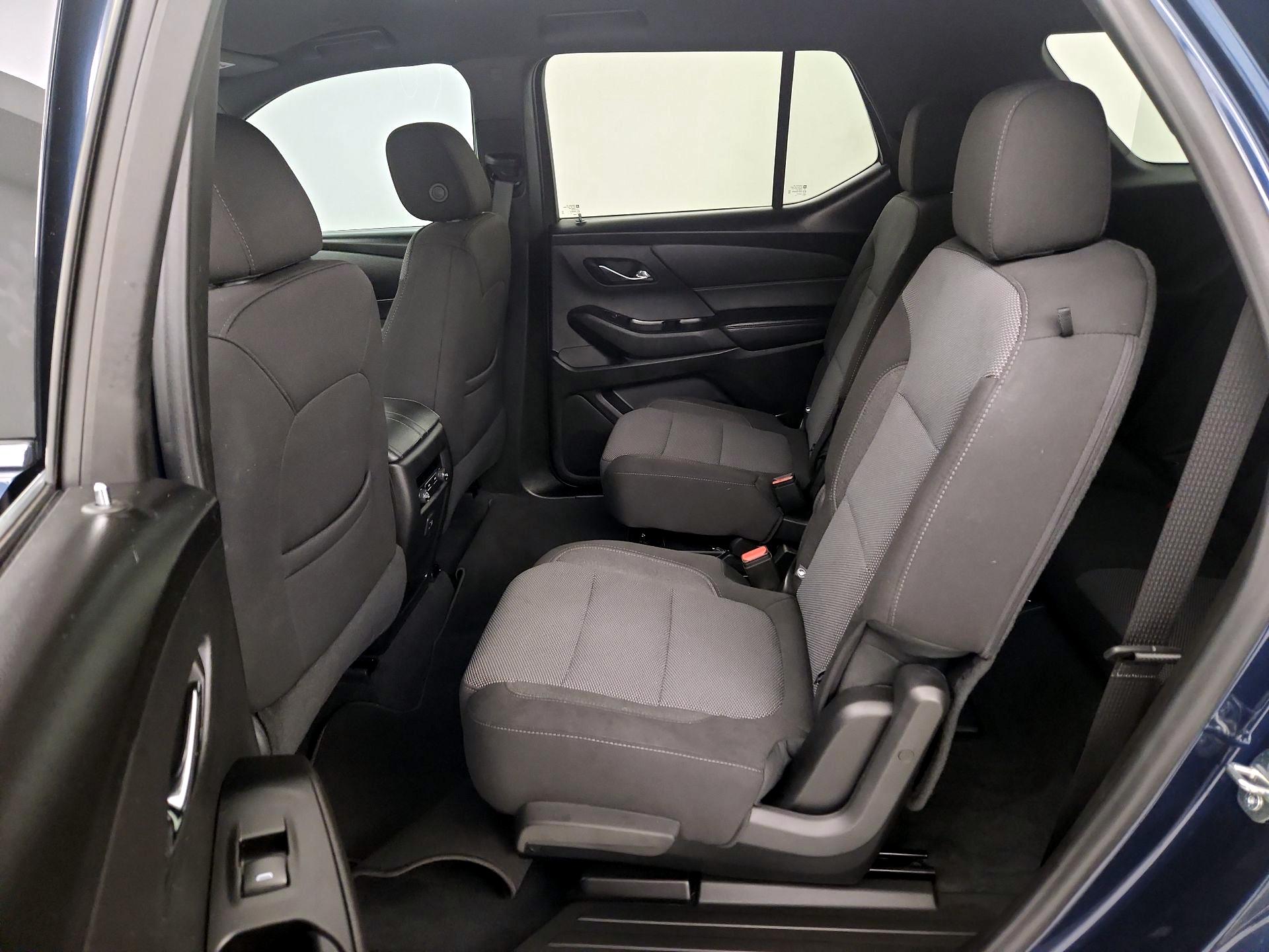 Thumbnail: 2023 Chevrolet Traverse - 19