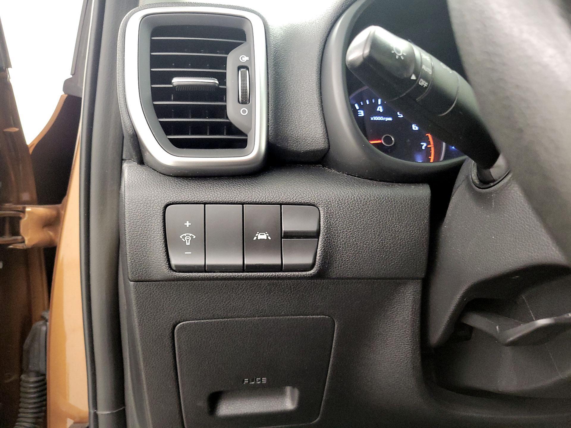 Thumbnail: 2020 Kia Sportage - 13