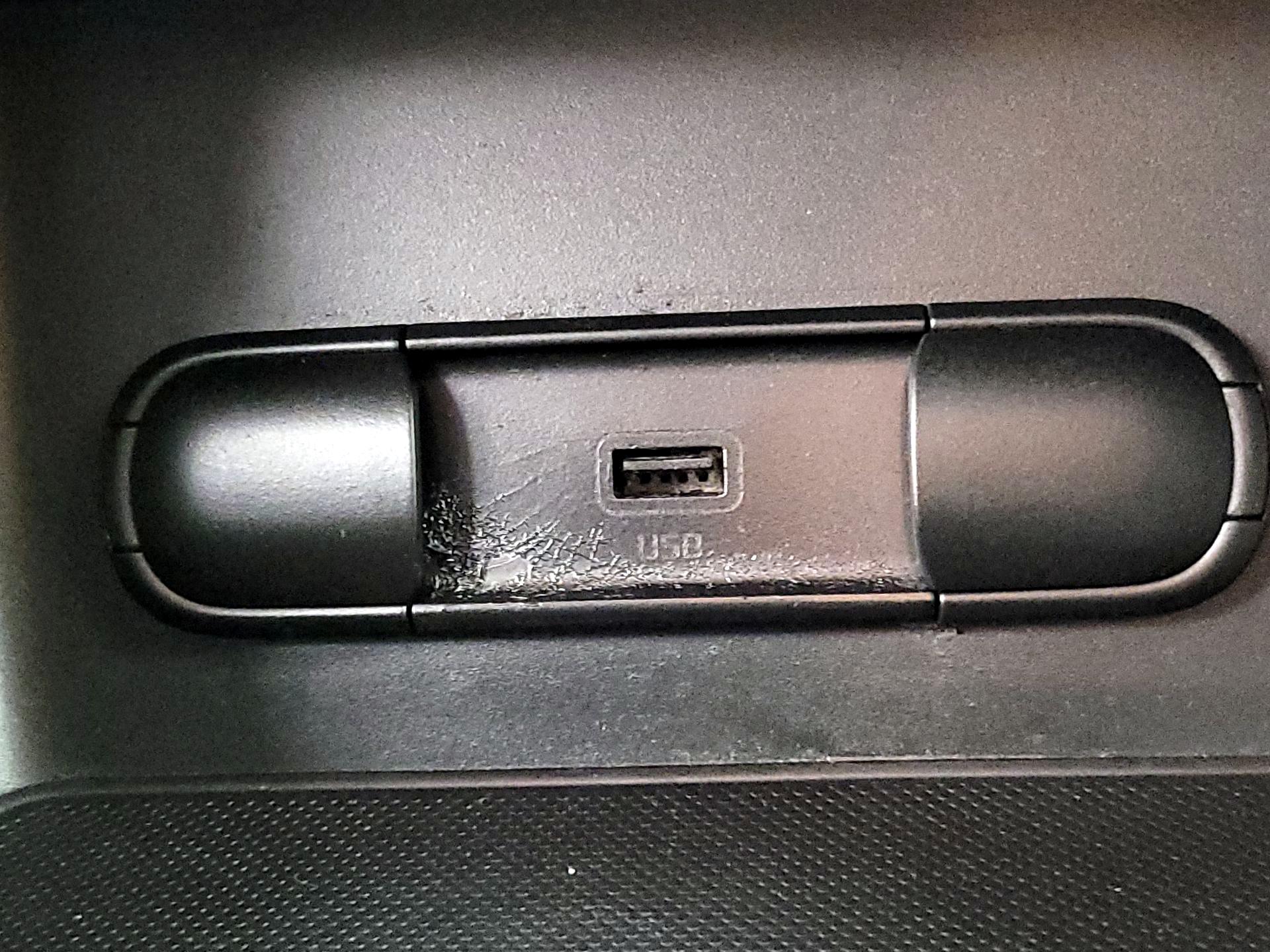 Thumbnail: 2020 Kia Sportage - 18